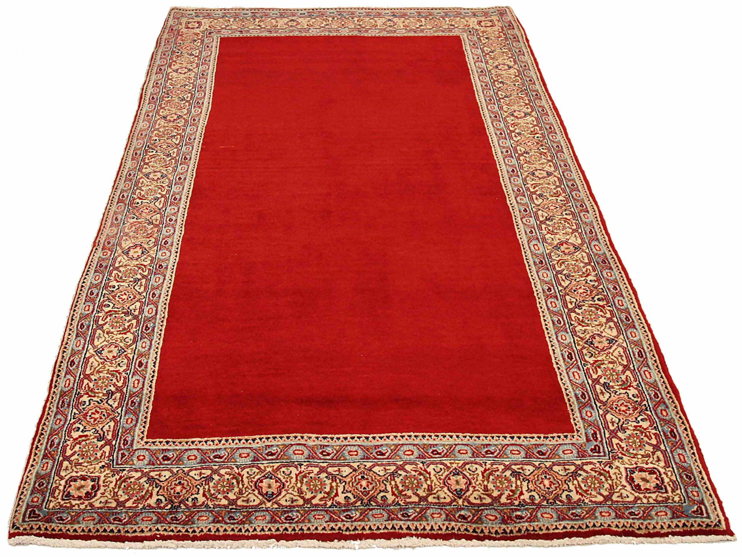Descubre la elegancia de la pequeña alfombra persa Hamadan de circa 1940. Diseñado con lana y rojo marfil, este diseño exclusivo es perfecto para realzar tu espacio.