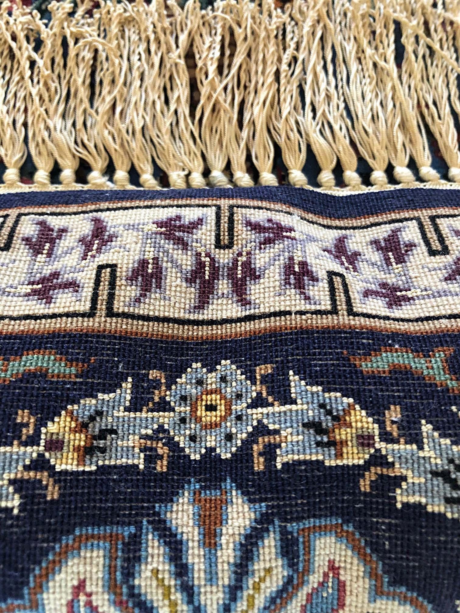 Persischer handgeknüpfter All-Over-Vase Neuer Teppich aus geblümter blauer Seide Isfahan im Angebot 6