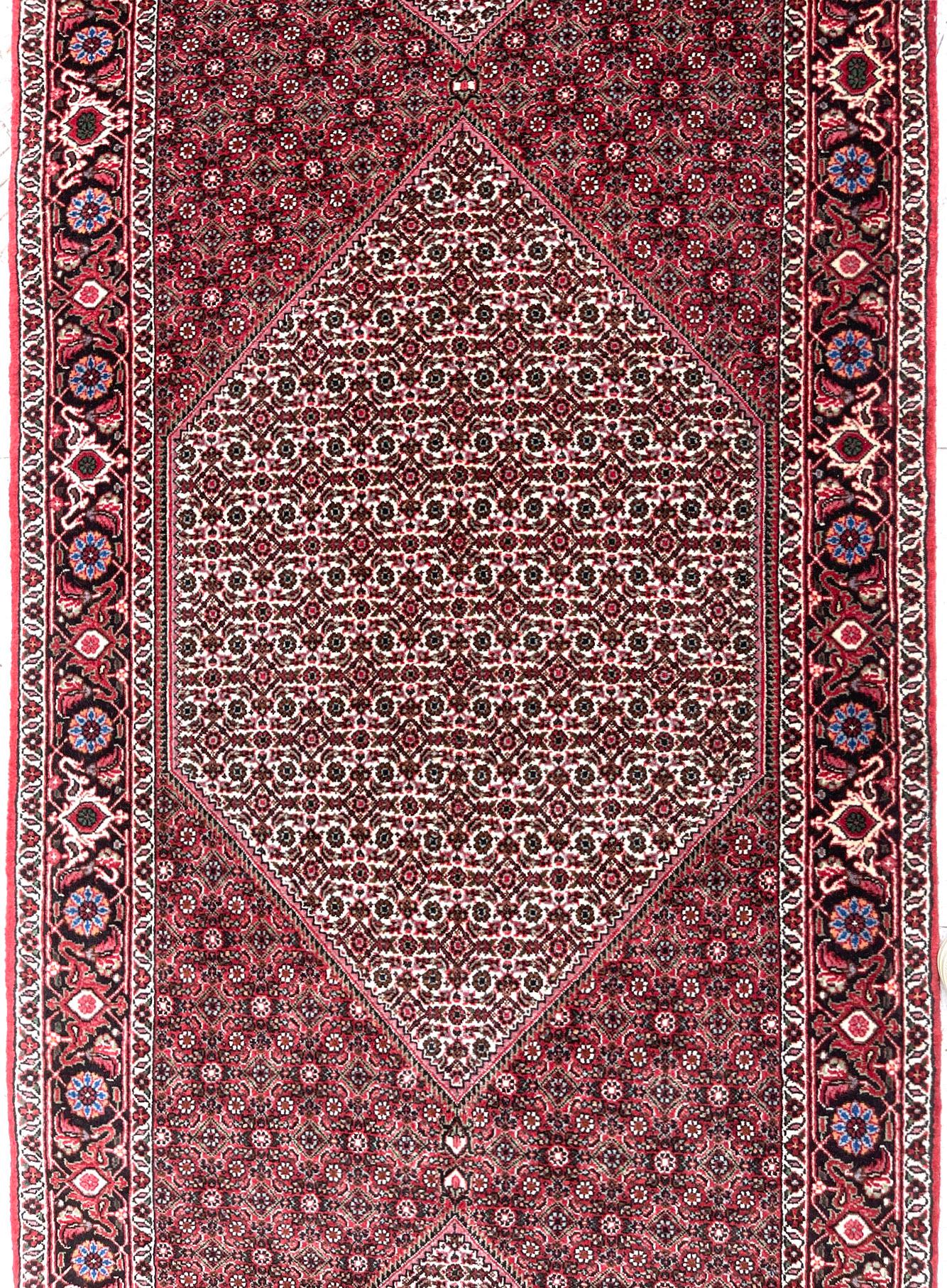 Persischer Bijar Tukan Teppich Läufer im Zustand „Neu“ im Angebot in San Diego, CA