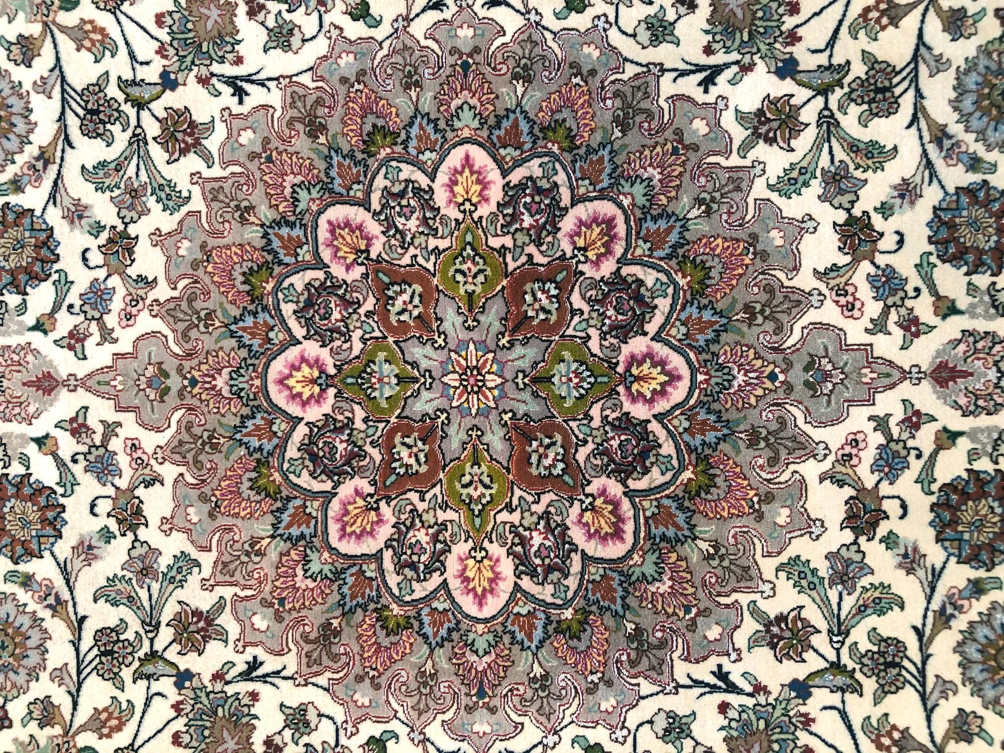 Late 20th Century Persian Hand Knotted Floral Medallion Tabriz Rug