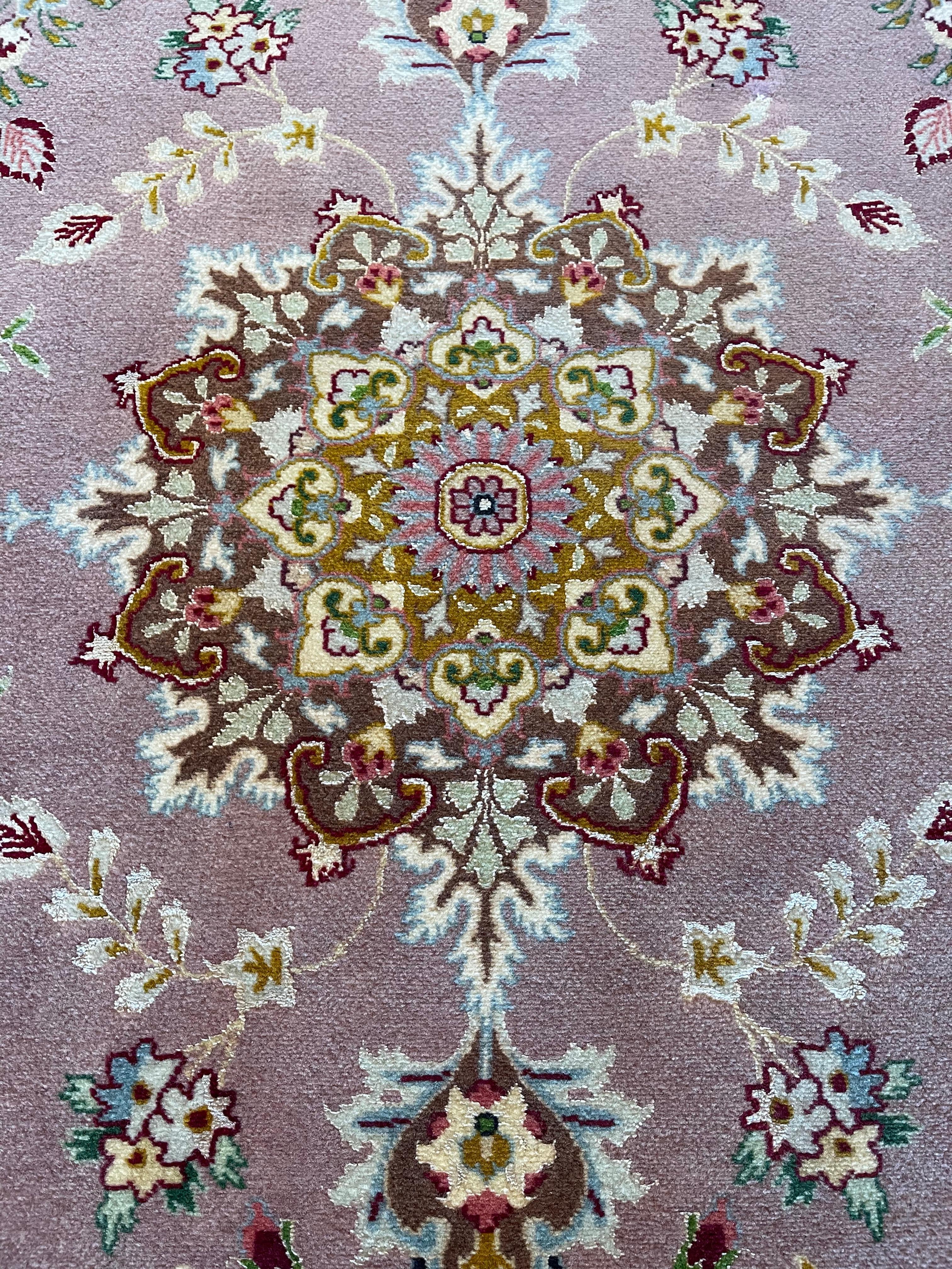 Persische handgeknüpfte  Floral Pair Tabriz Läufer Teppich (Ende des 20. Jahrhunderts) im Angebot
