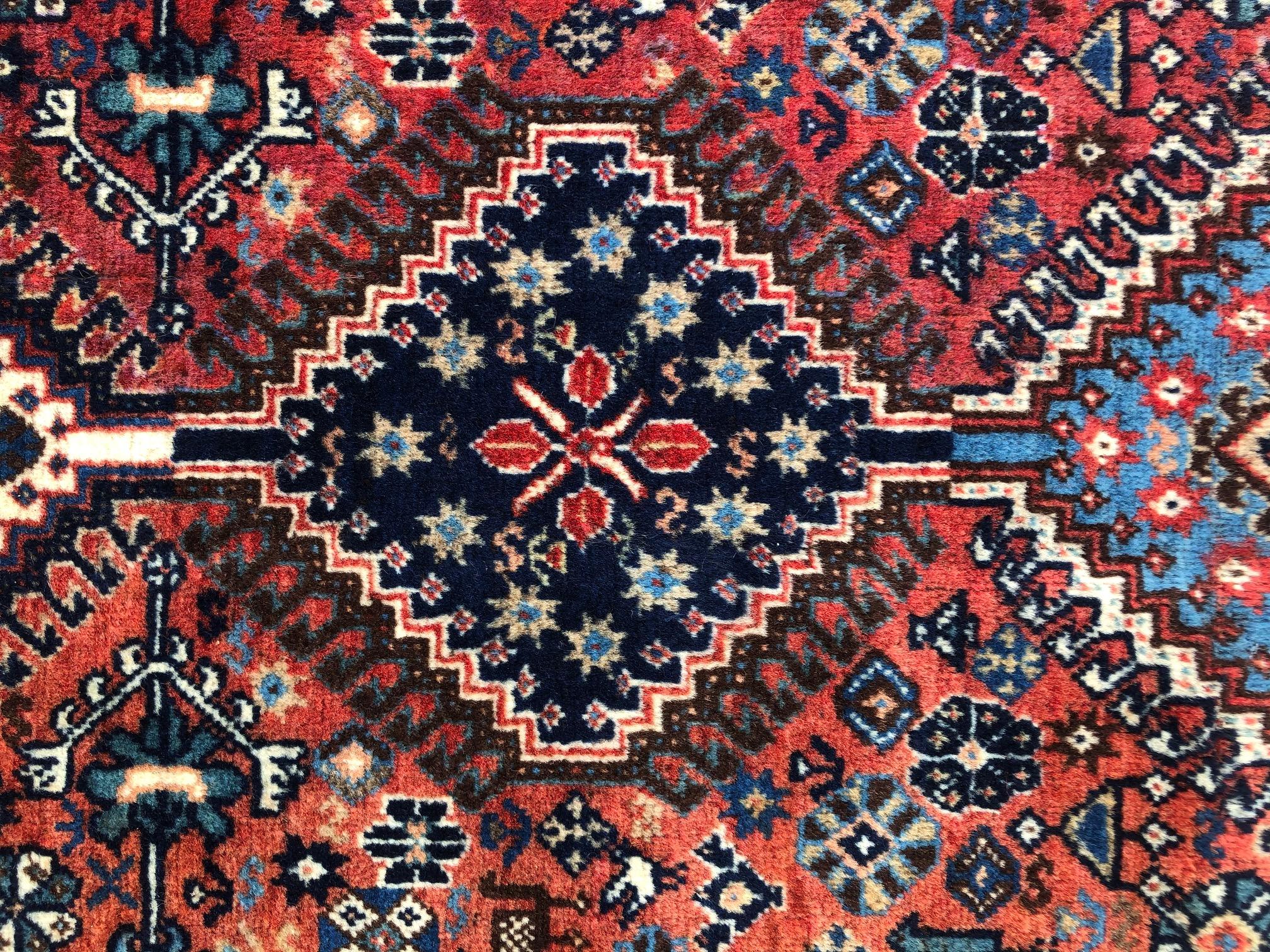 Persischer Yalameh-Teppich-Läufer (Wolle) im Angebot