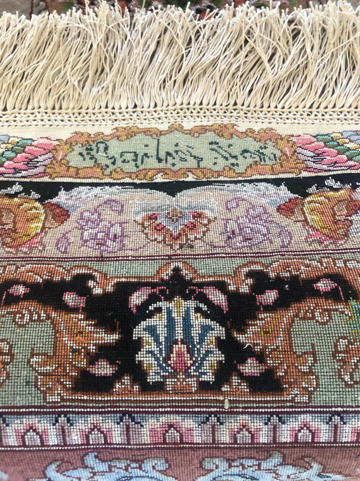 Persischer schwarzer Täbris-Teppich (Wolle) im Angebot