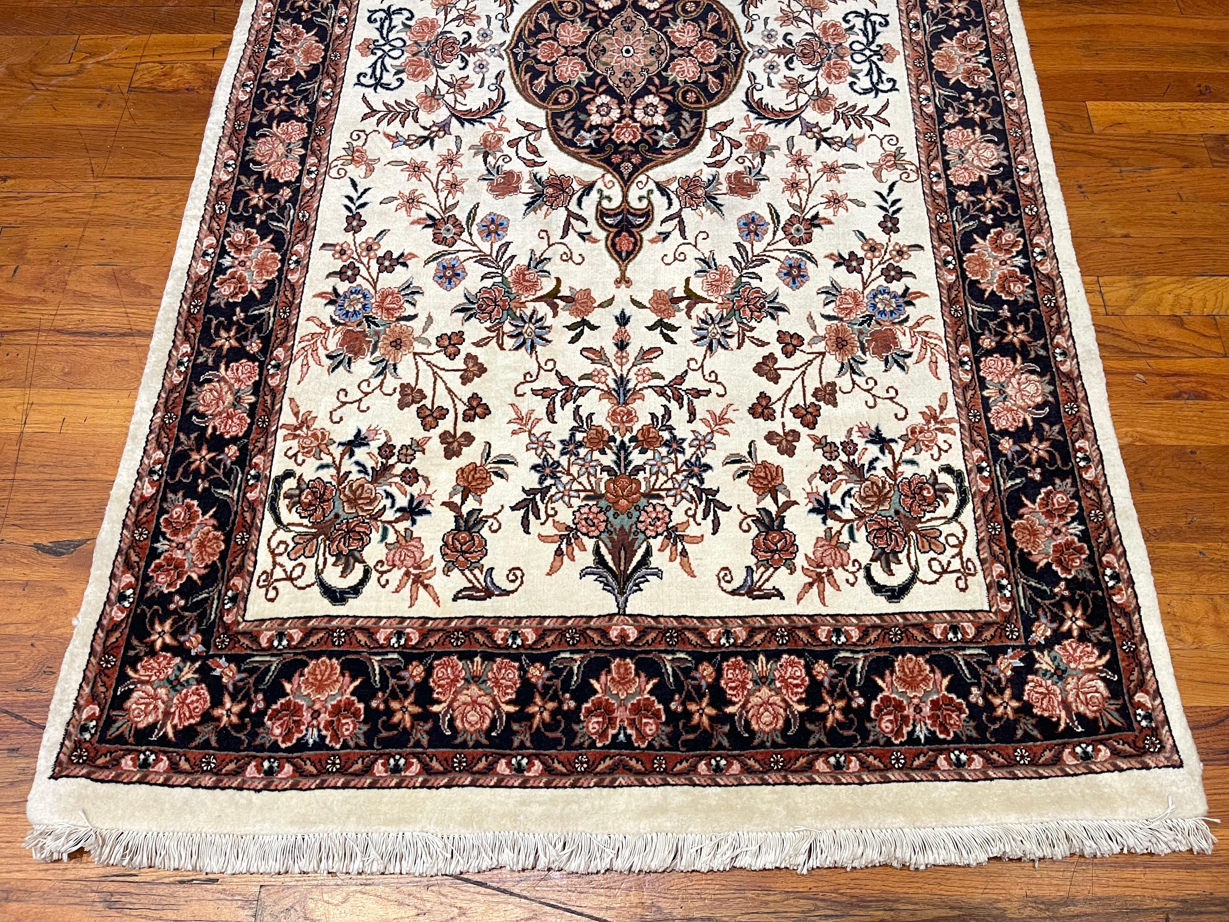 Persian Floral Bijar Rug In Good Condition For Sale In San Diego, CA