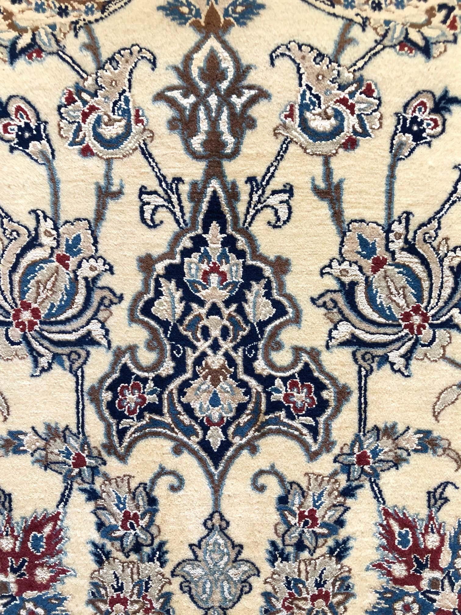 Persian Hand Knotted Medallion Floral Cream Blue Habibian Nain Rug 4La In Good Condition For Sale In San Diego, CA