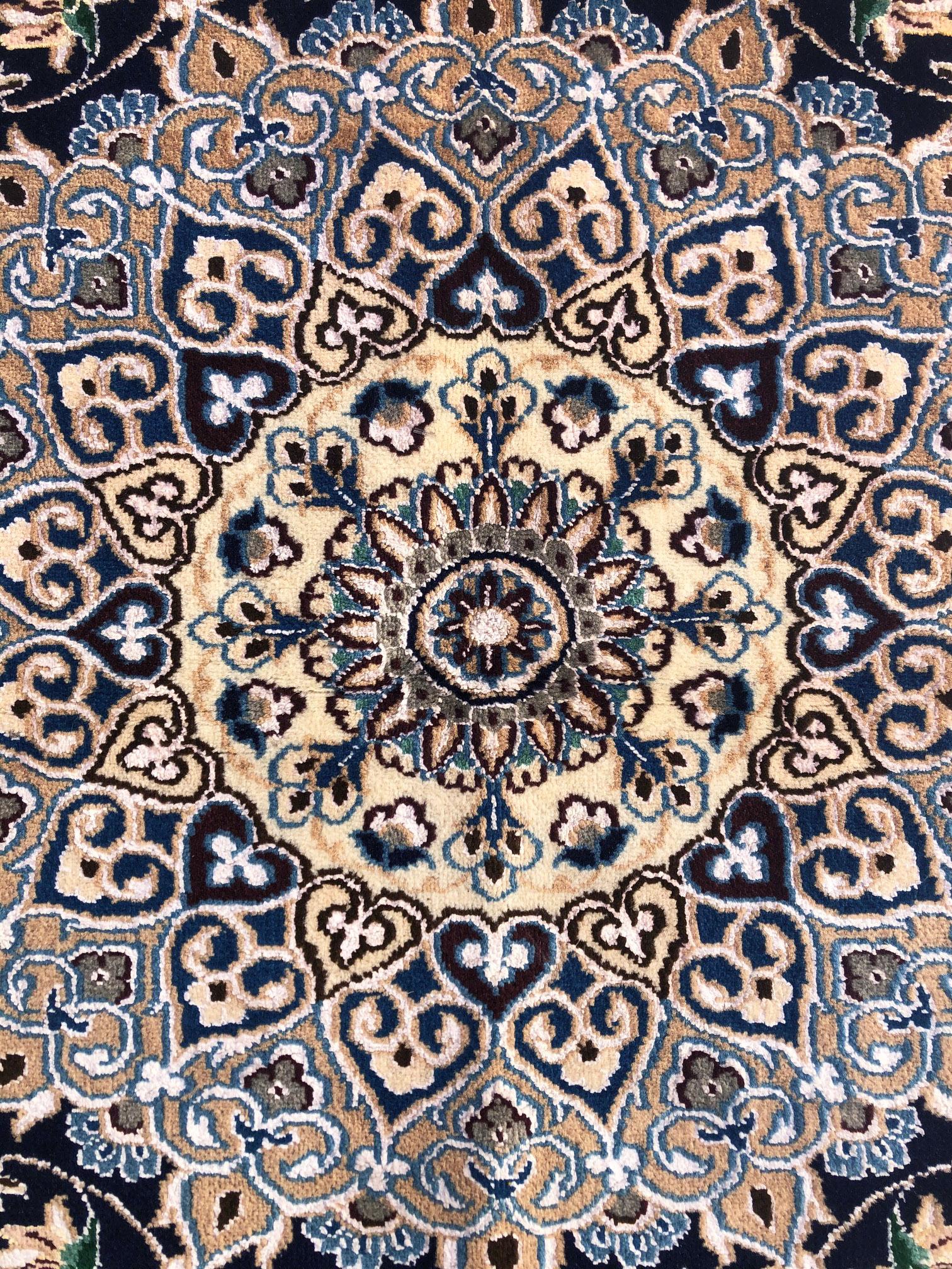 Persian Hand Knotted Medallion Floral Cream Blue Nain Oval Rug In New Condition In San Diego, CA