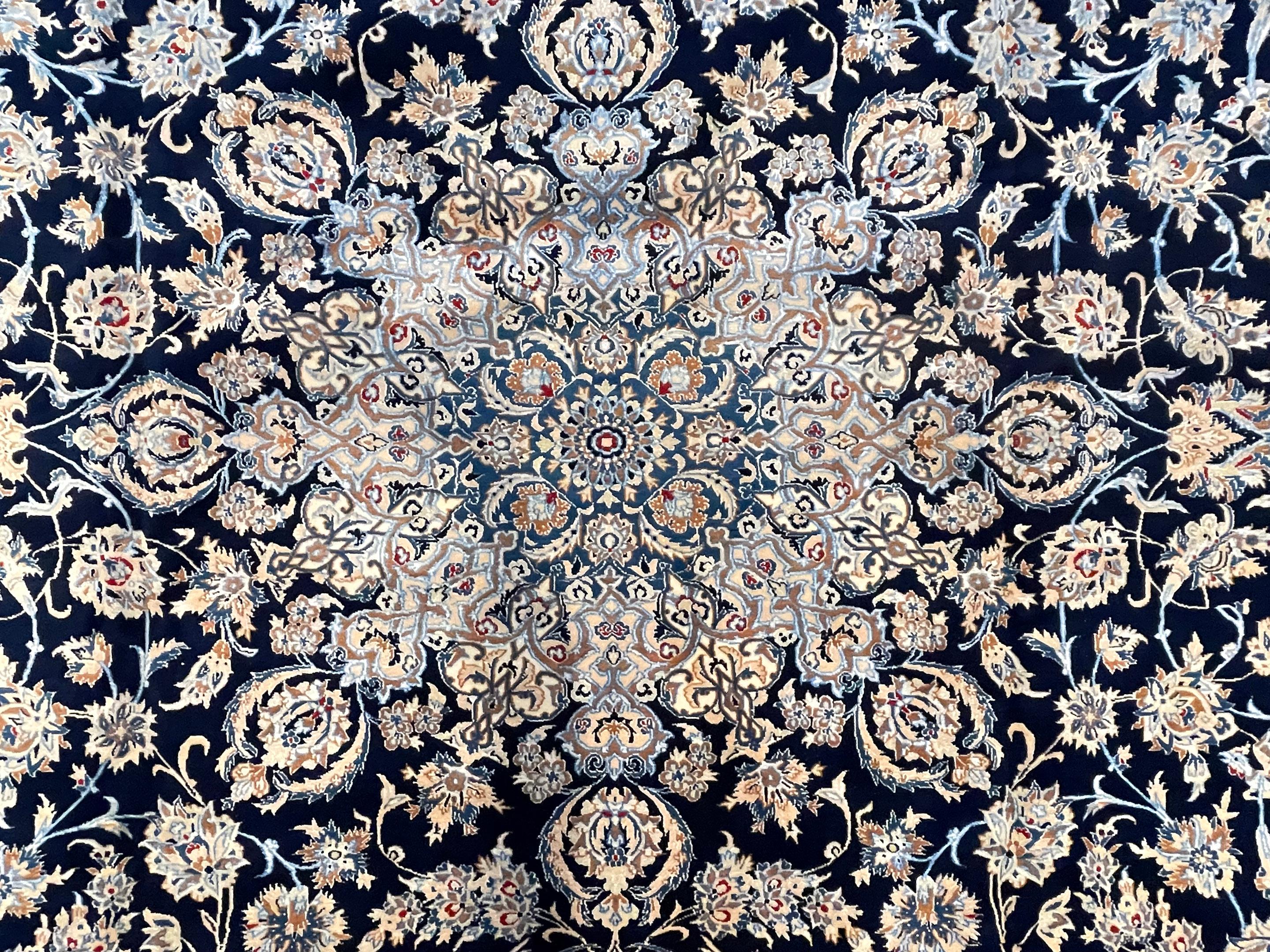 Persian Hand Knotted Medallion Floral Cream Blue Nain Rug 1970 Circa In Good Condition For Sale In San Diego, CA