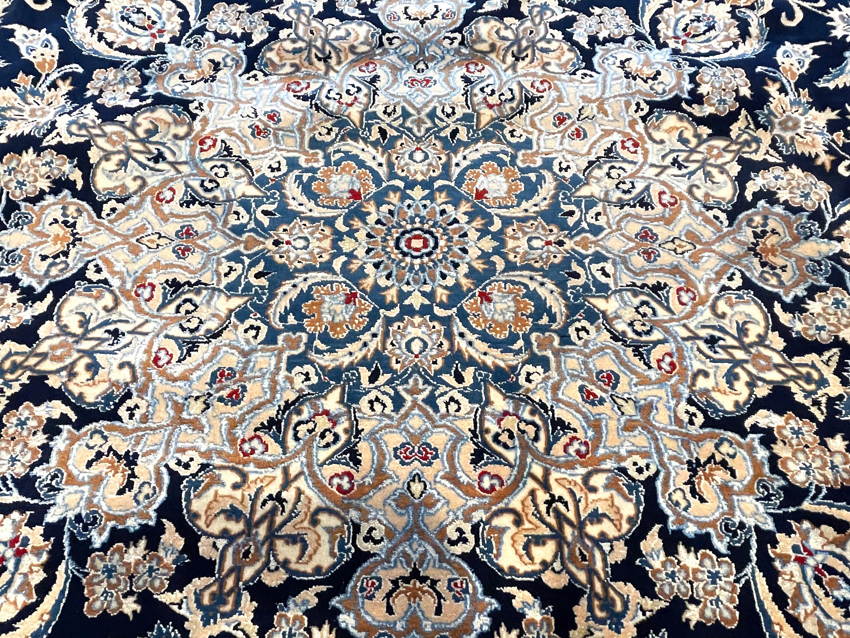 Late 20th Century Persian Hand Knotted Medallion Floral Cream Blue Nain Rug 1970 Circa For Sale