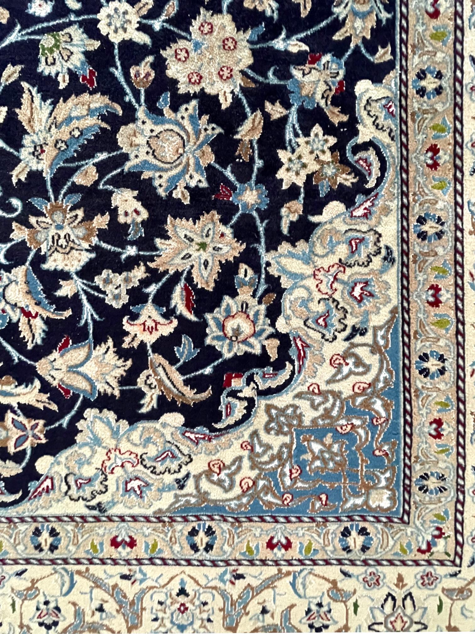 Wool Persian Hand Knotted Medallion Floral Cream Blue Nain Rug 1980 Circa For Sale
