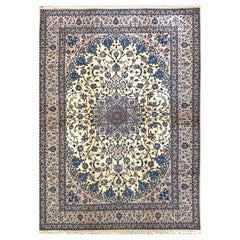 Persian Hand Knotted Medallion Floral Cream Nain Rug