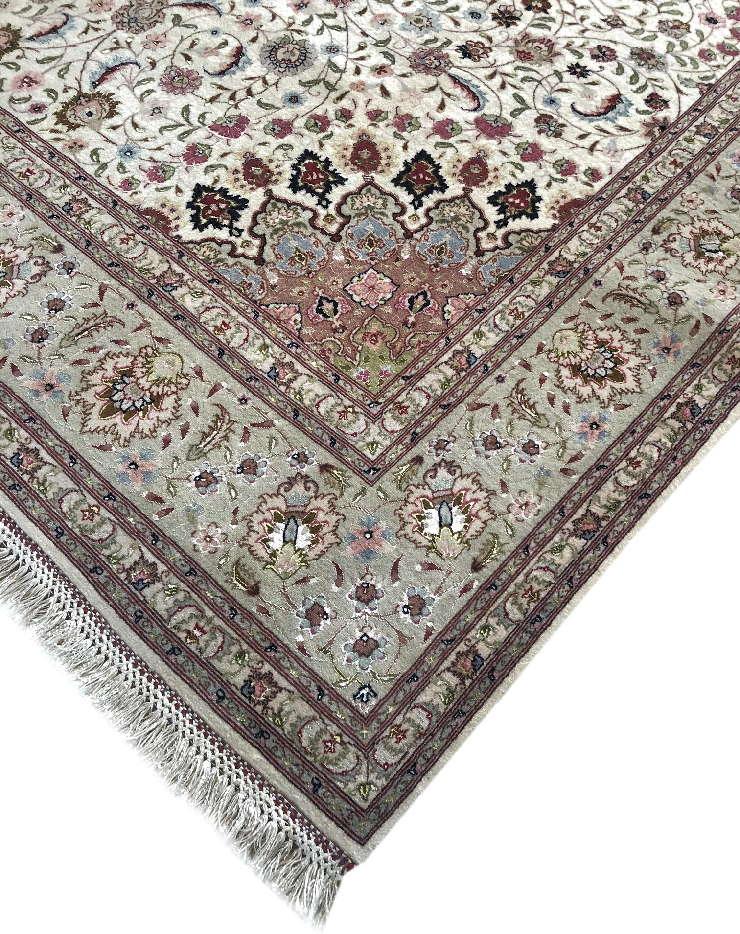Persian Hand Knotted Medallion Floral Cream Silk Tabriz Rug New For Sale 3