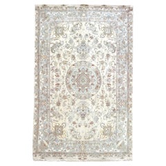 Tapis Tabriz en soie florale persane