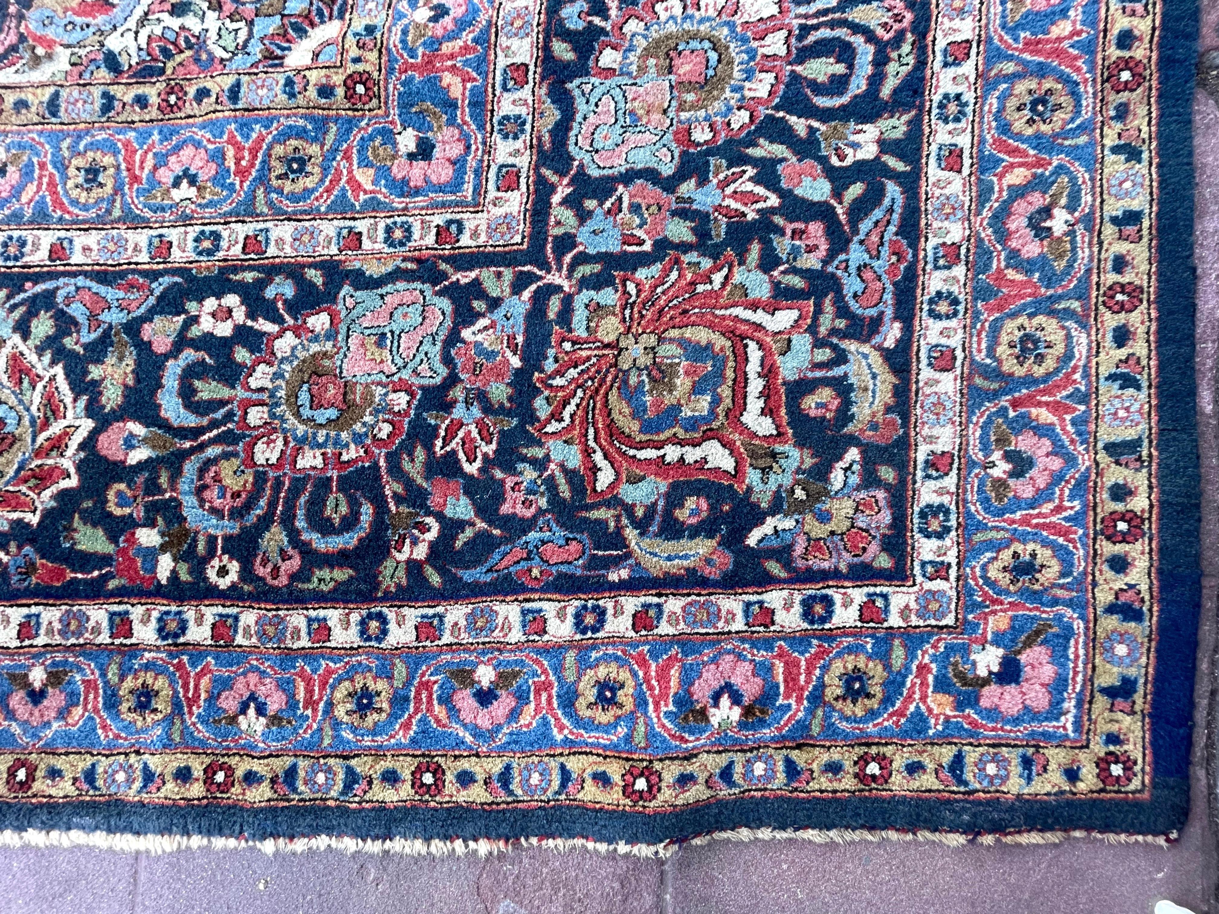 Persian Hand Knotted Medallion Floral Red Kashan Rug, circa 1940 For Sale 7