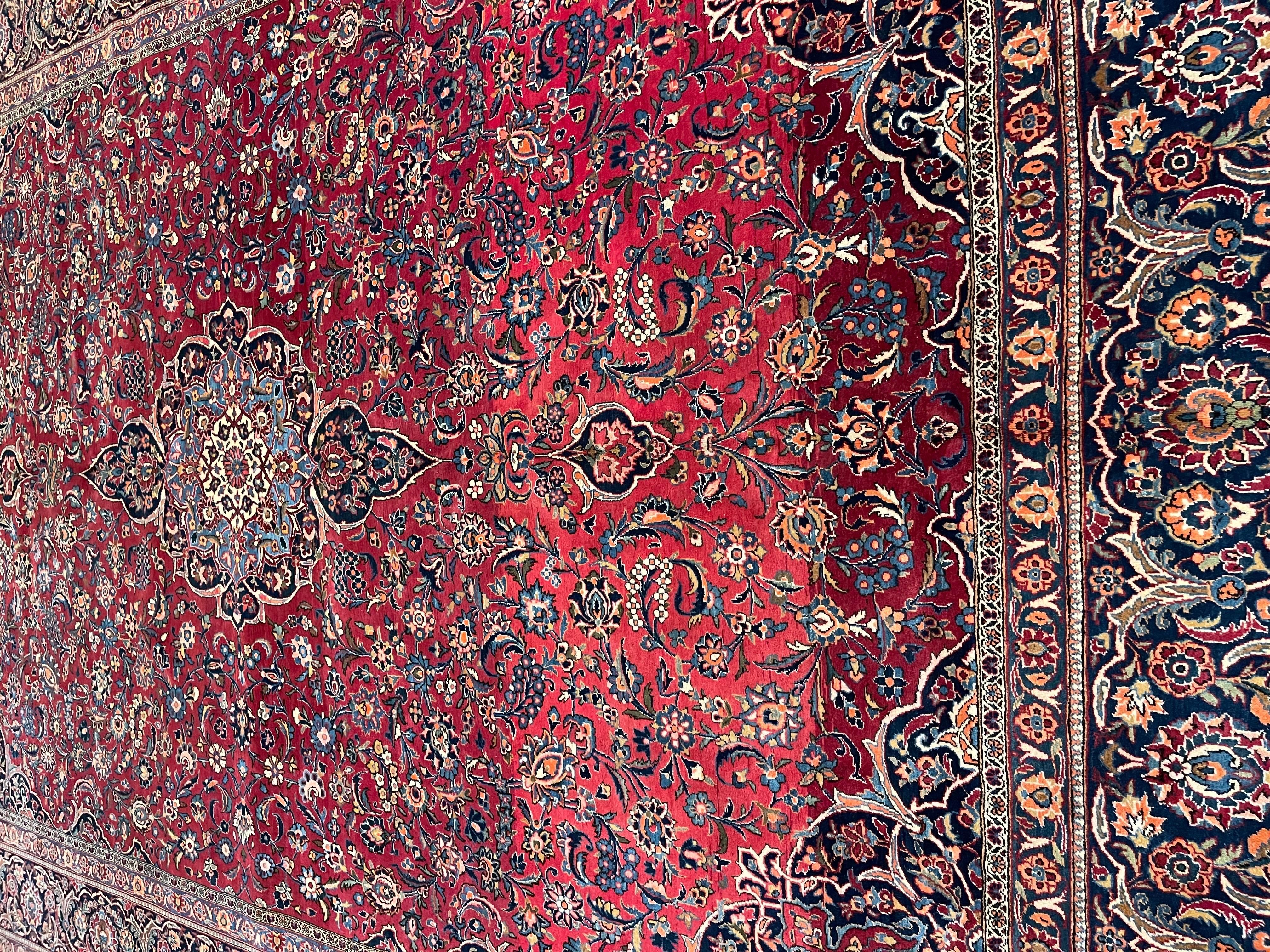 Persian Hand Knotted Medallion Floral Red Kashan Rug Circa 1940 In Good Condition For Sale In San Diego, CA