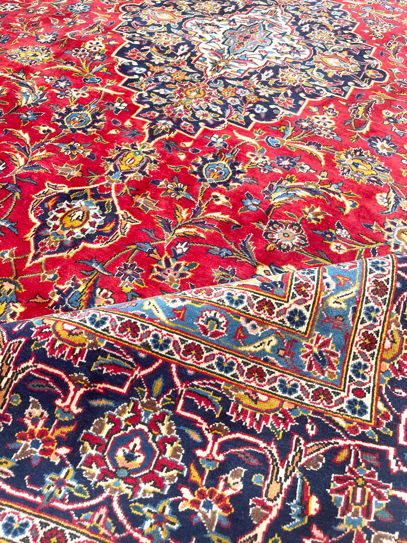 Persian Hand Knotted Medallion Floral Red Kashan Rug Circa 1970 For Sale 7