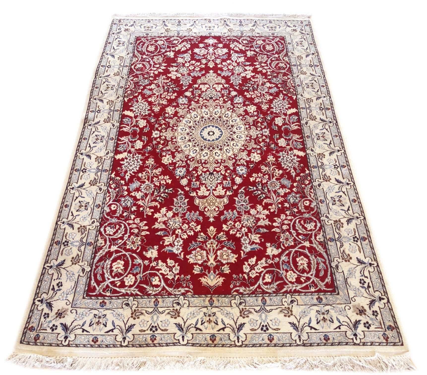 Persian Hand Knotted Medallion Floral Red Nain Rug, circa 1980s In Good Condition For Sale In San Diego, CA