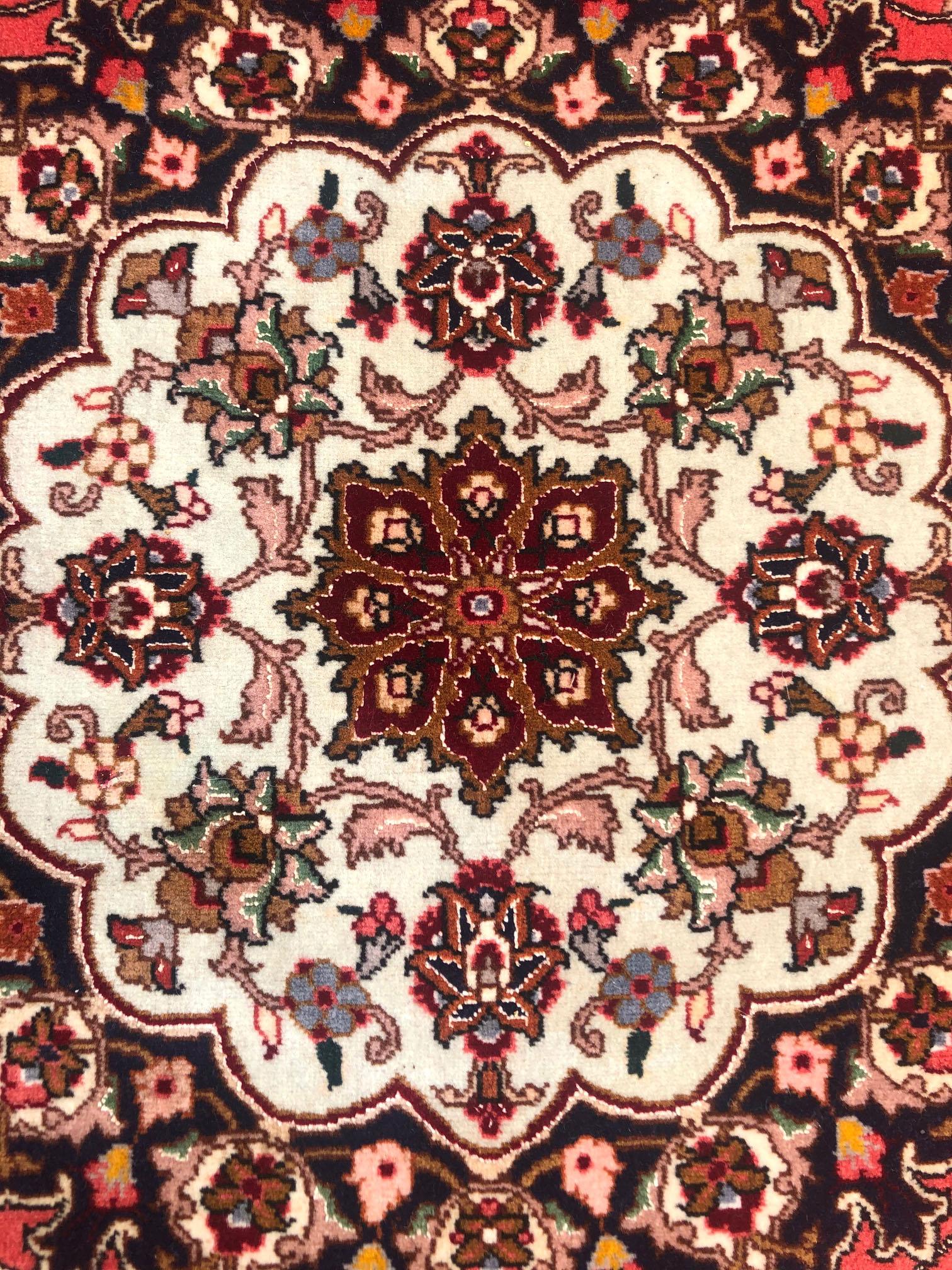 Persian Hand Knotted Medallion Floral Red Tabriz Rug 50 Raj In Good Condition In San Diego, CA