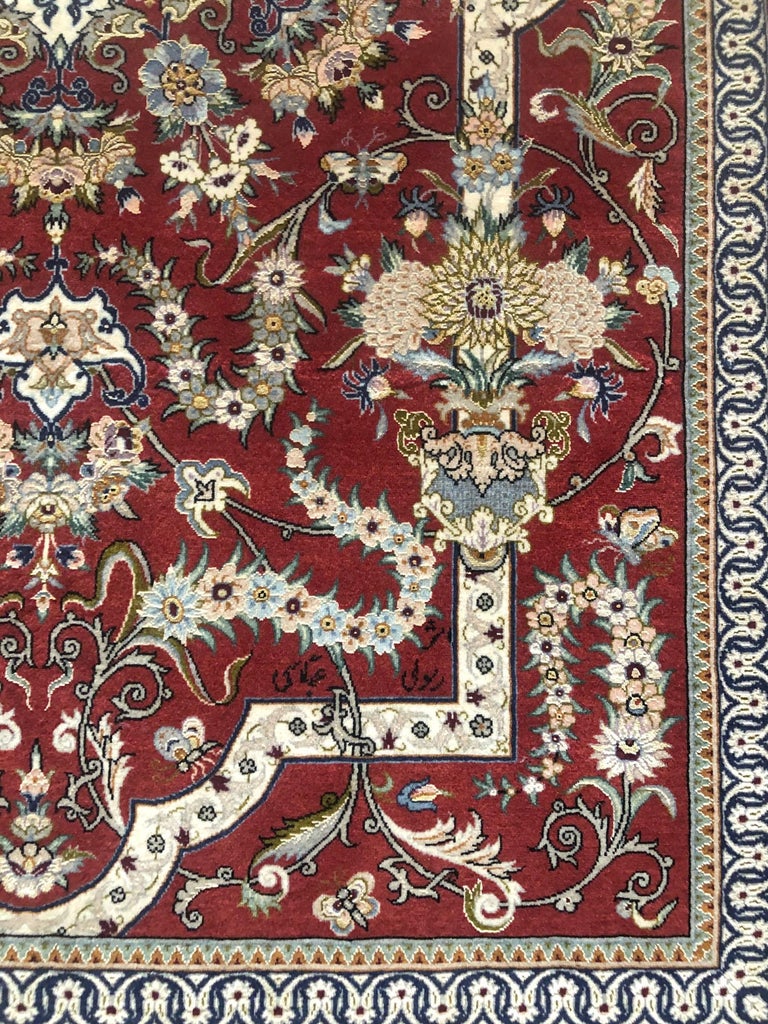 Persian Hand Knotted Medallion Floral Silk Isfahan Rug For Sale at 1stDibs