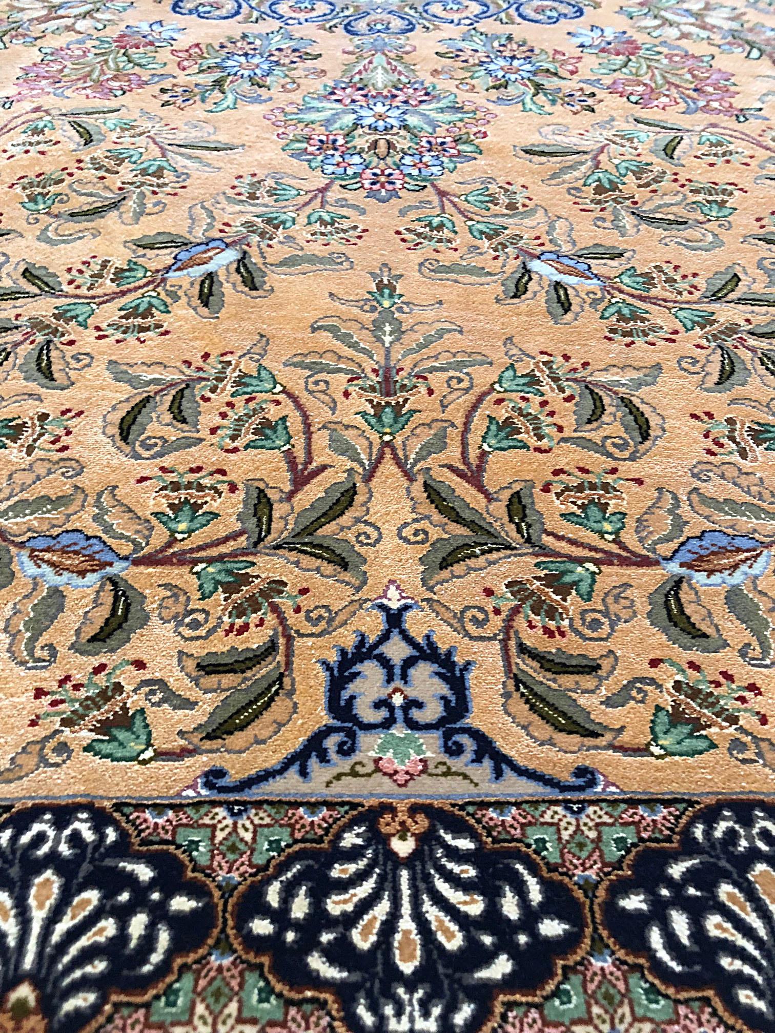 Persischer Isfahan-Teppich im Angebot 9