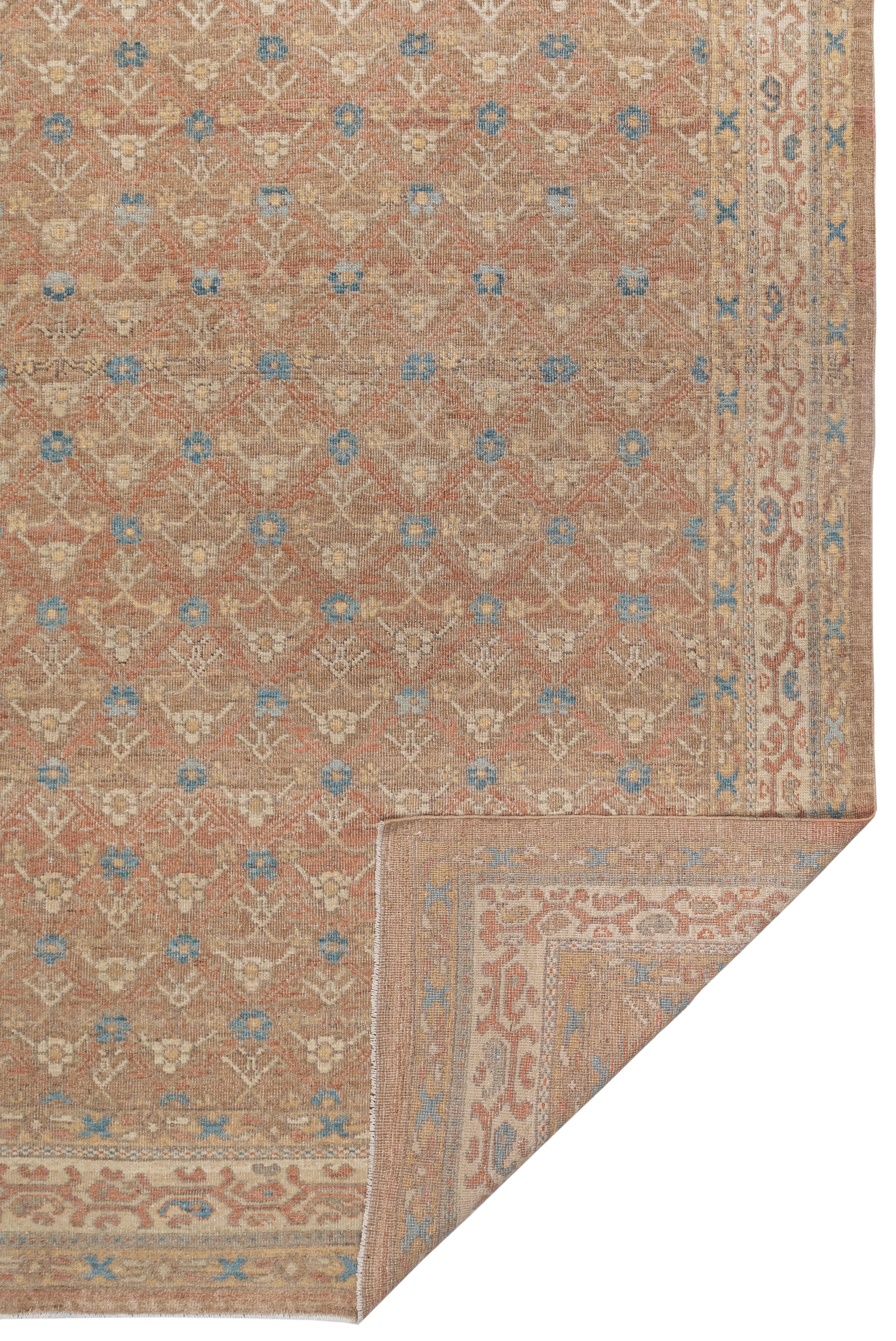 Persischer handgeknüpfter Teppich mit floralem Herati-Muster in zartem Korallenrot und Himmelblau im Angebot 3