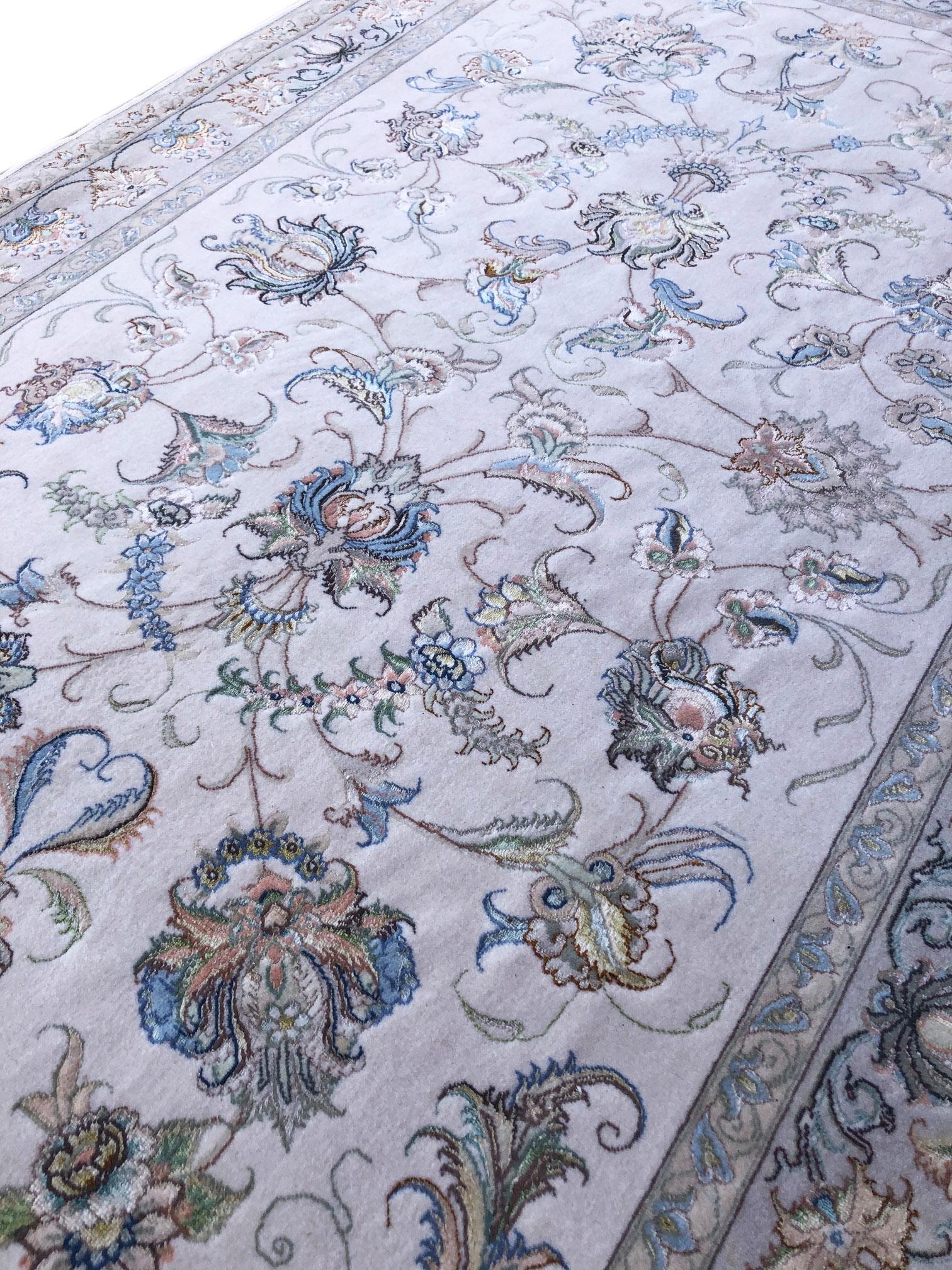 Persian Hand Knotted Semi Medallion Floral Cream Silk Tabriz Rug 60 Raj For Sale 11