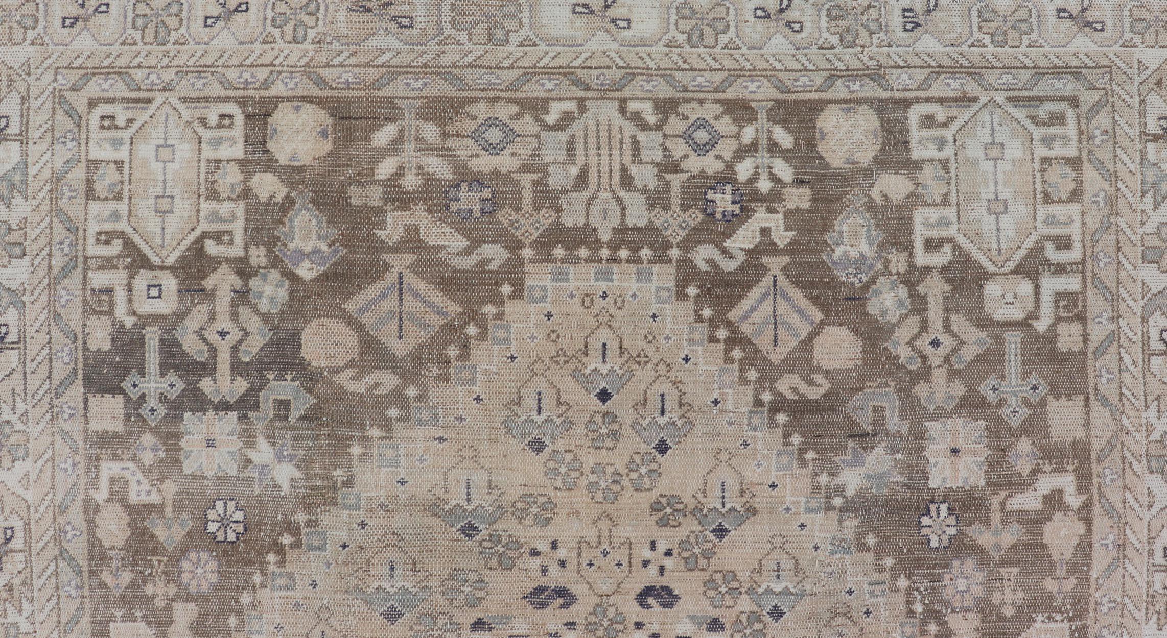 Persian Hand Knotted Shiraz Rug with Vertical Sub-Geometric Medallion 4