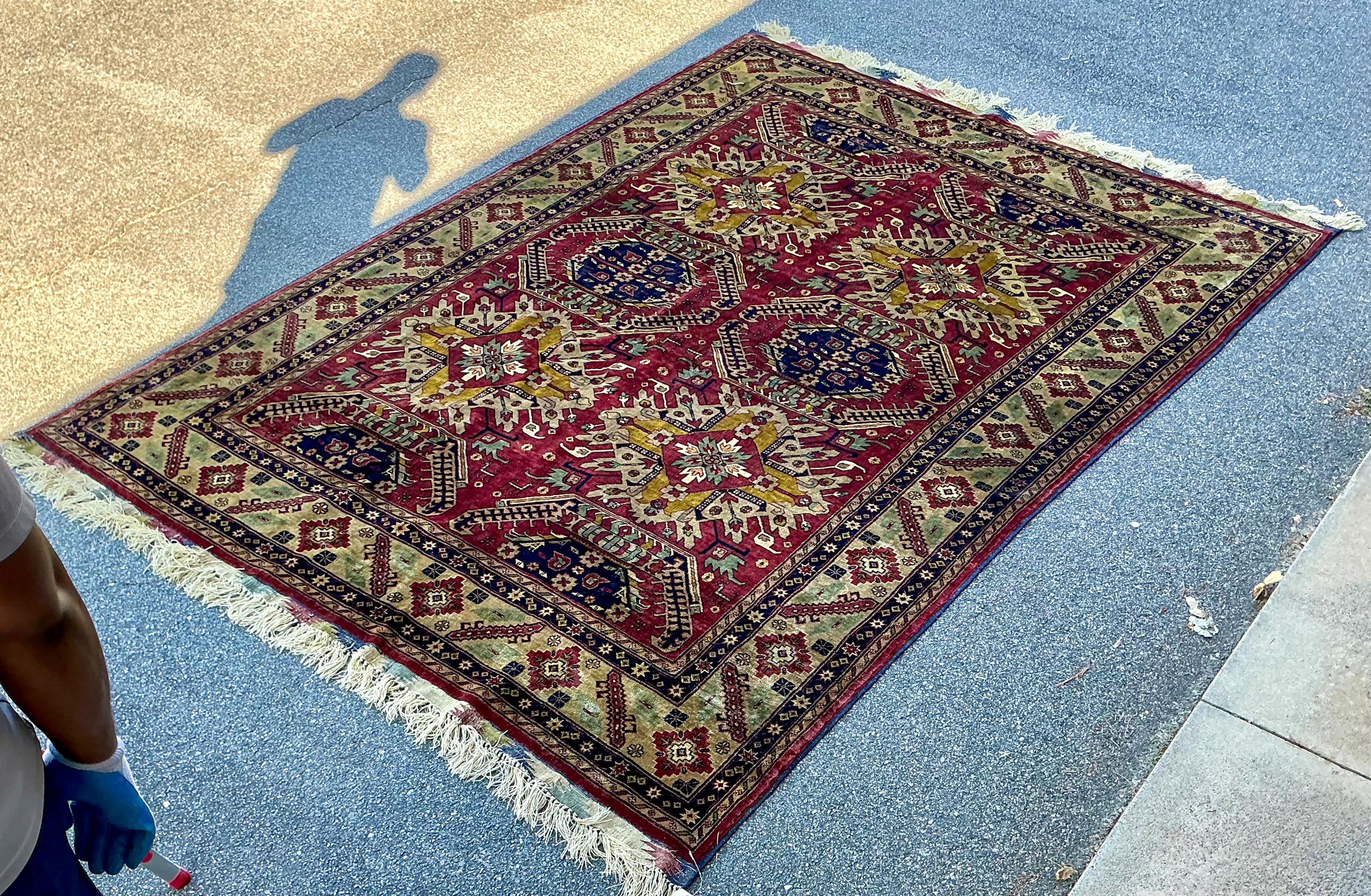 Seta Tappeto persiano da pavimento in seta annodata a mano - 7' x 10' in vendita