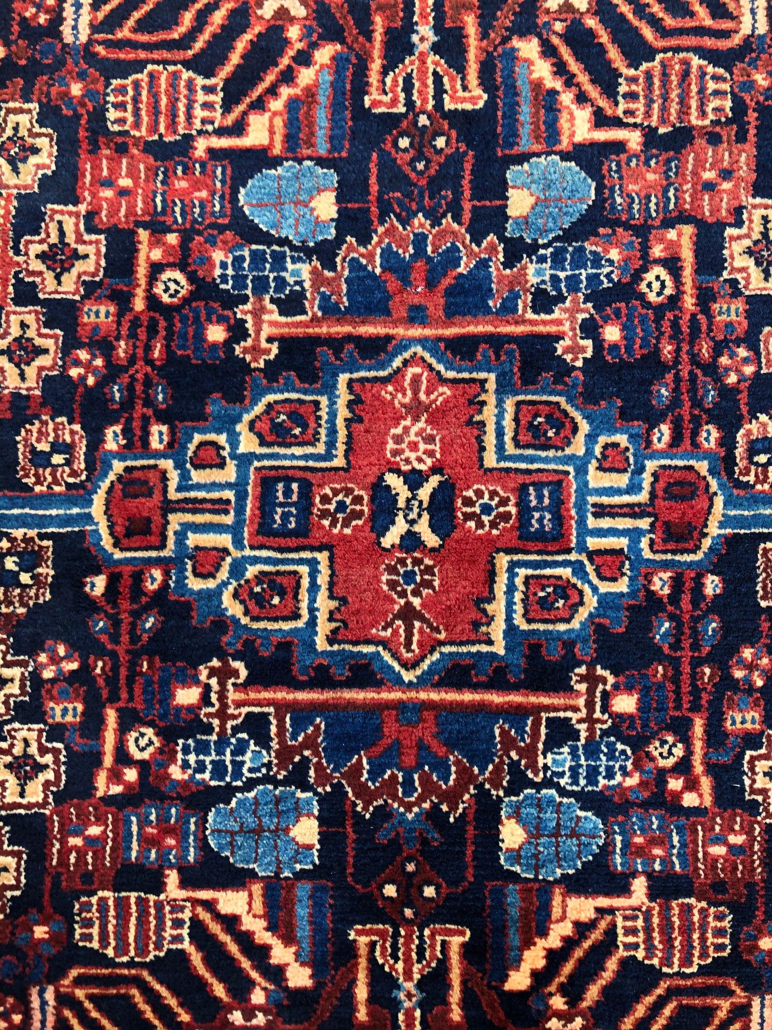 Persian Hand Knotted Tribal Medallion Hamadan Rug, circa 1960 In Good Condition For Sale In San Diego, CA