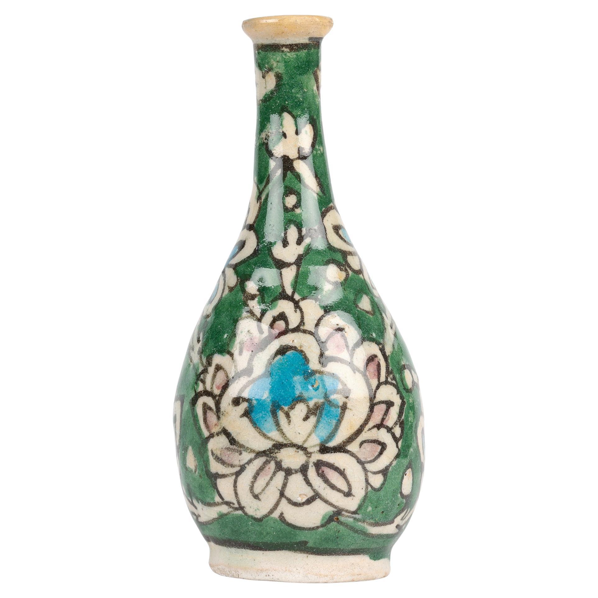 Vaso persiano dipinto a mano a forma di bottiglia in terracotta con motivo a carciofo