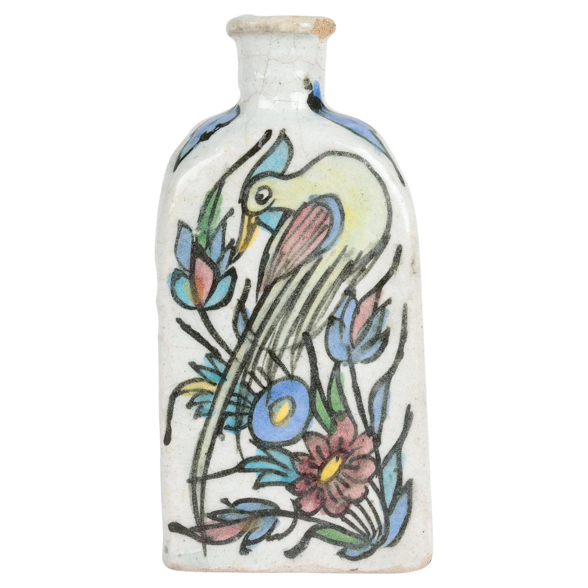 Vaso triangolare di terracotta persiano dipinto a mano con uccelli