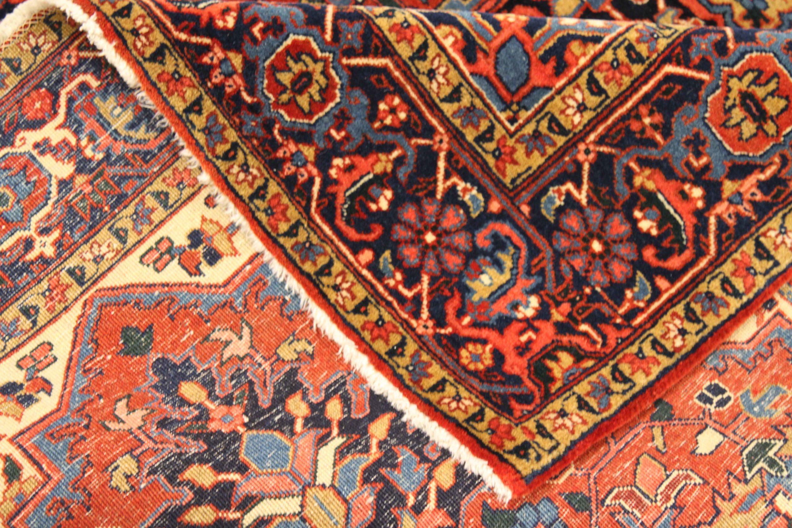 Asian Persian Heriz Area Rugs - 11419 For Sale