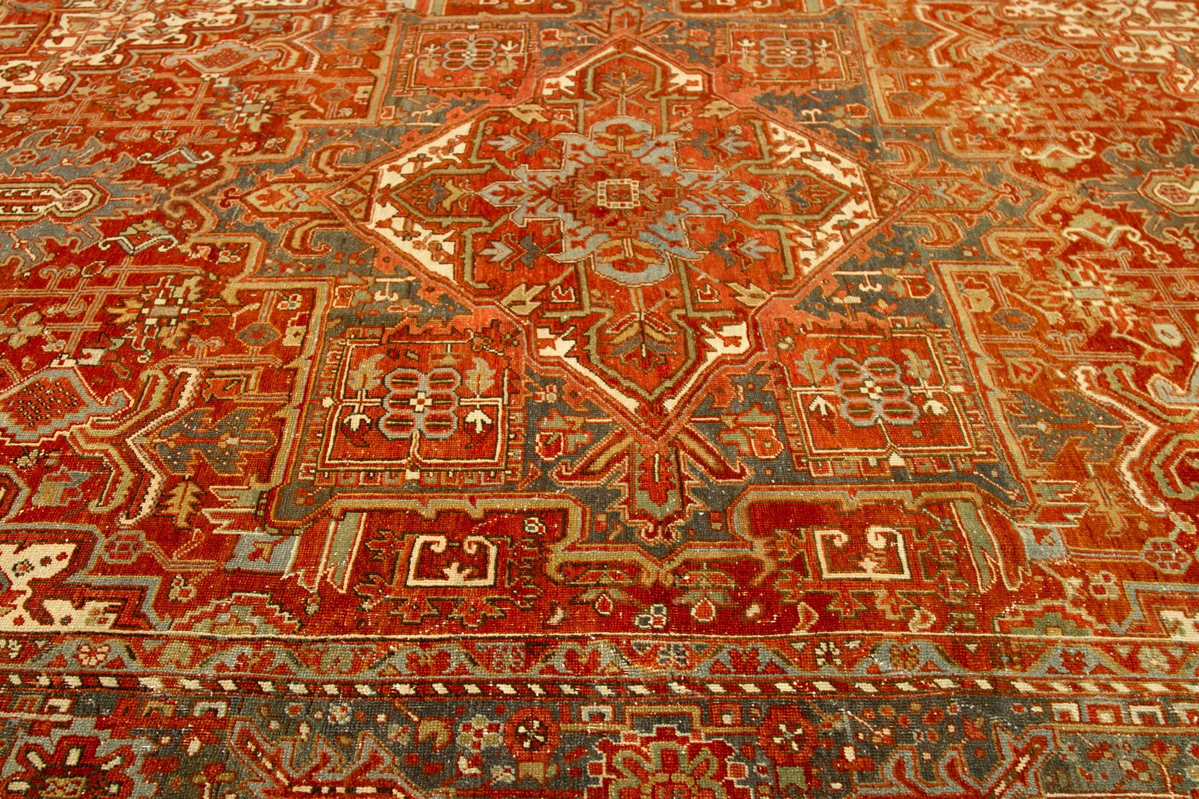 Persische Heriz-Teppiche - Wolle Grau Elfenbein Rot Design - 92707 (Irakisch) im Angebot
