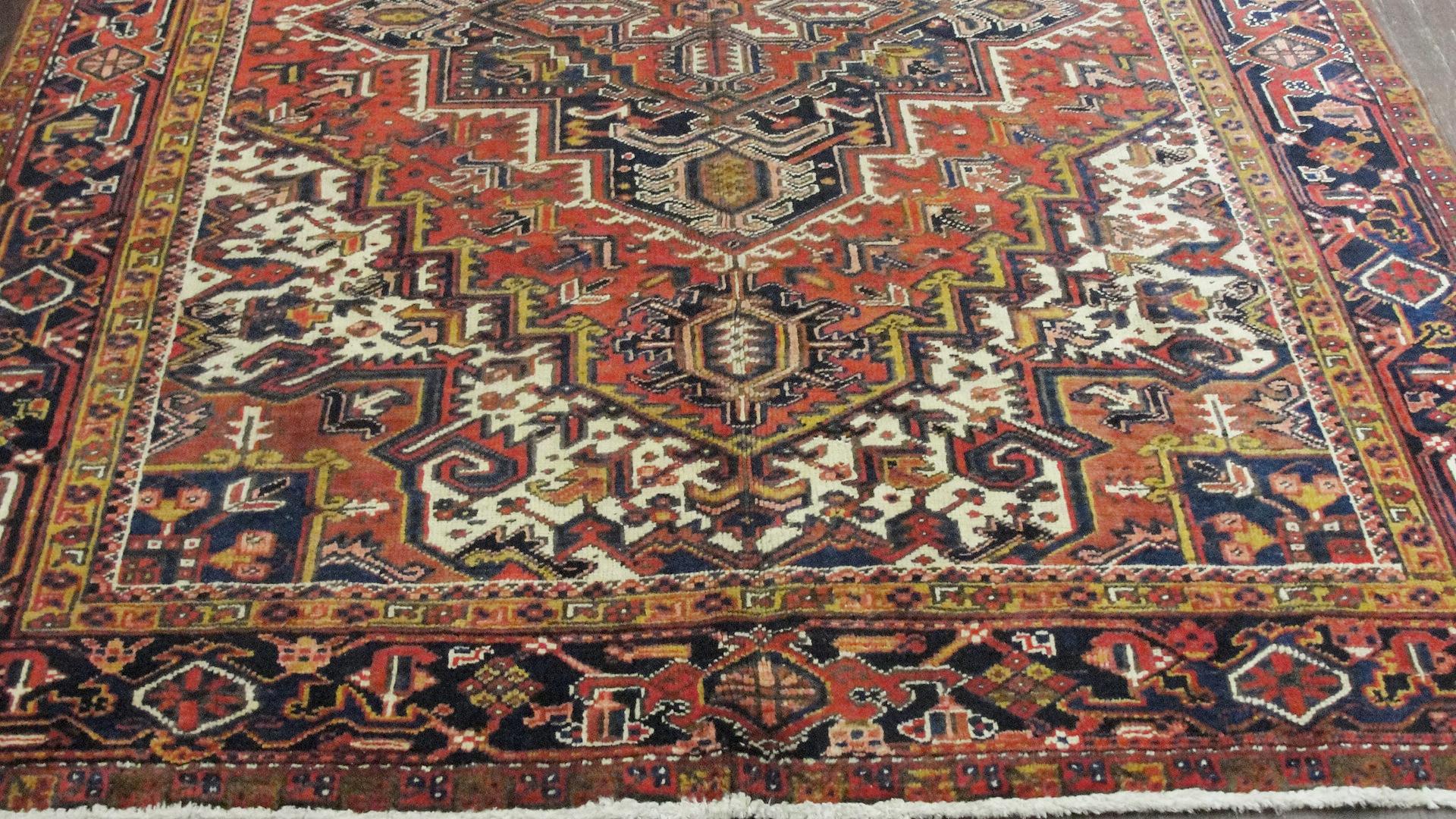 Heriz Serapi Persian Heriz Carpet