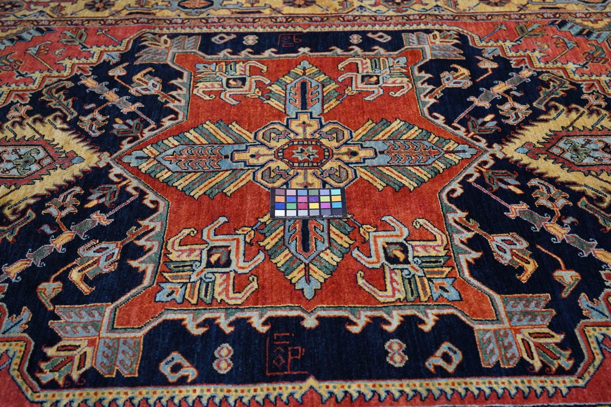 Persian Heriz Rug 6'8'' x 9'4'' For Sale 2