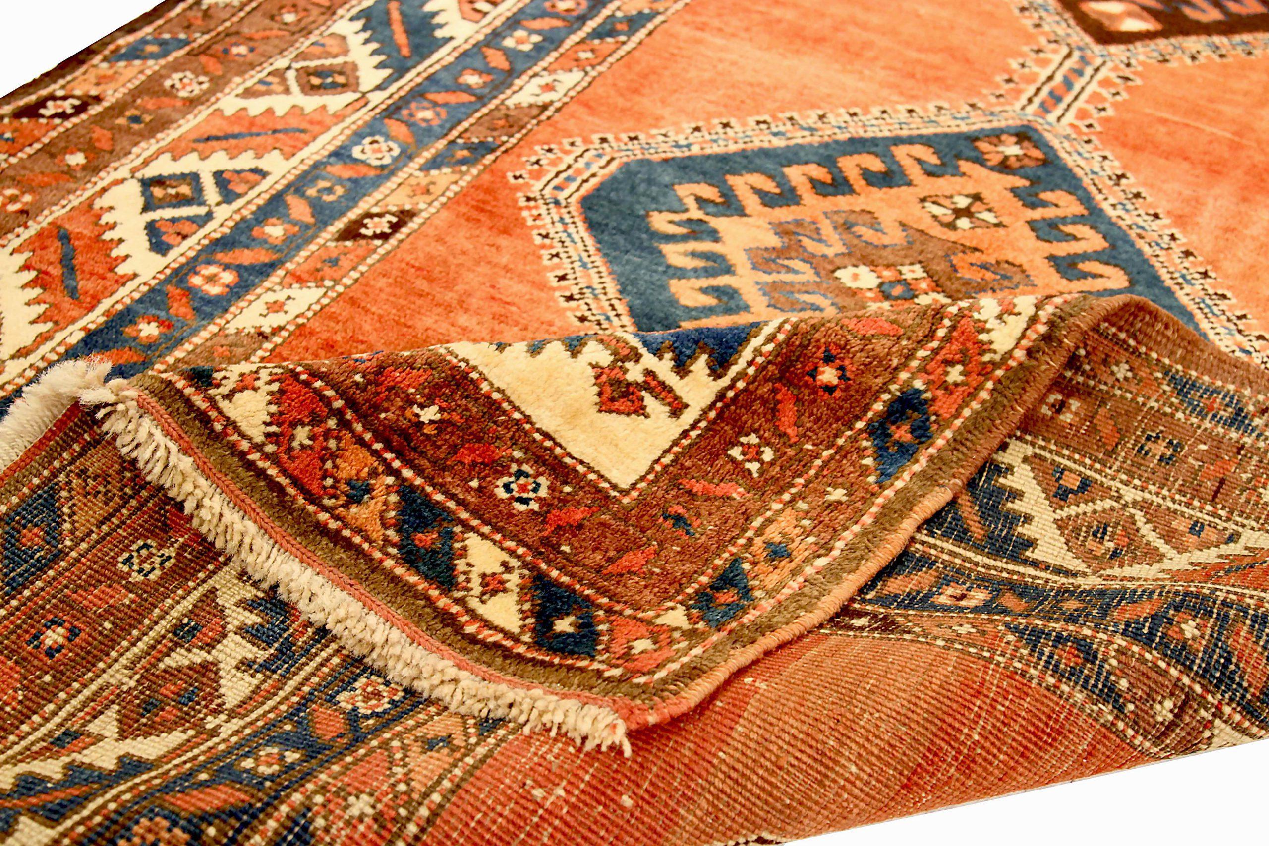 Persian Heriz Runner Rug - Wool Ivory Navy Blue Red 71131 In Excellent Condition For Sale In Dallas, TX