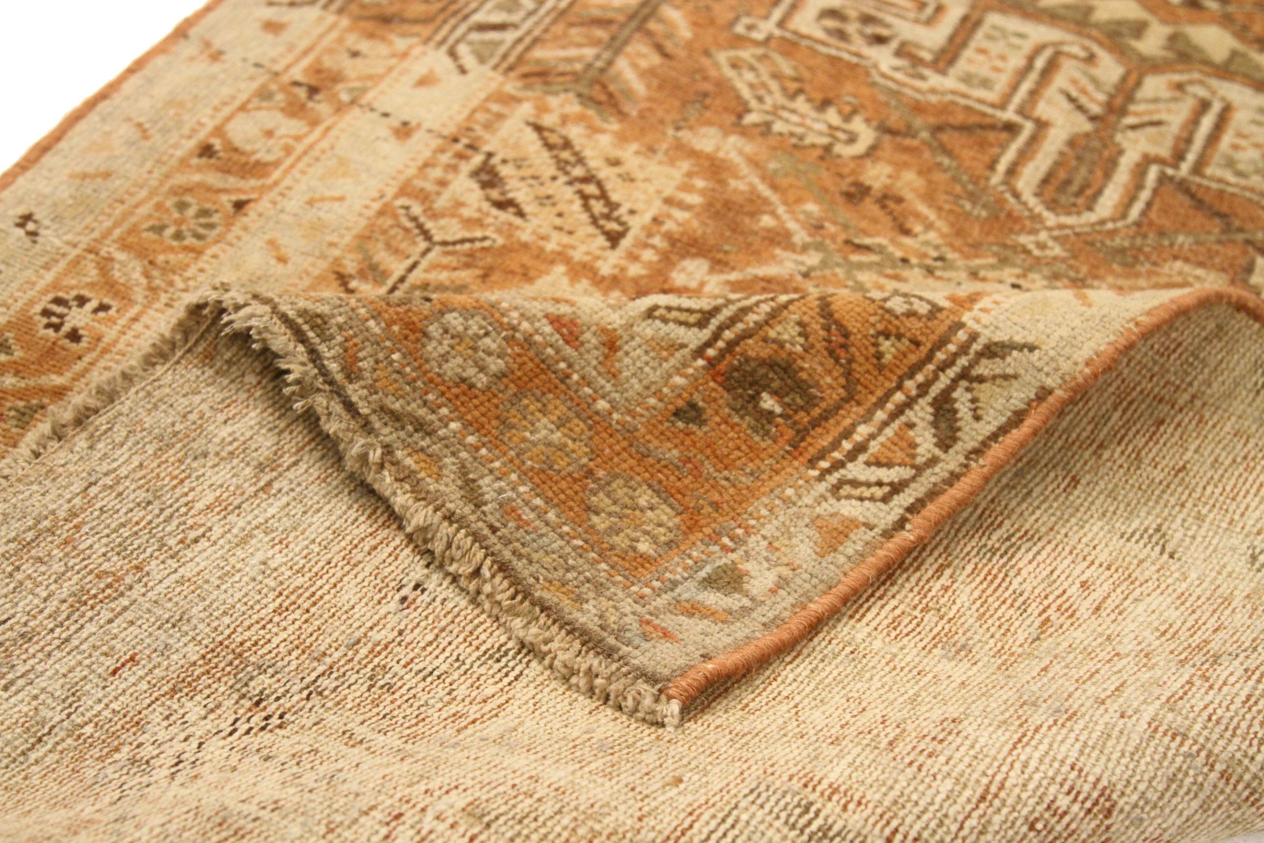 Asiatique Tapis de couloir persan Heriz - 16301 en vente