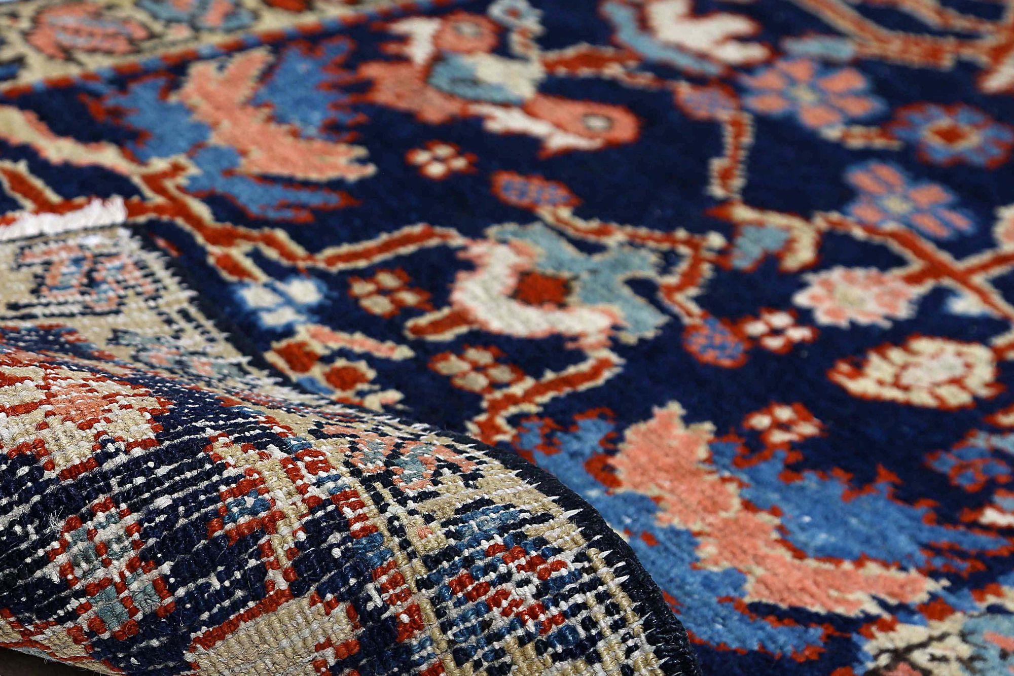 Persischer Heriz-Läufer aus Wolle in Marineblau mit Design - 96908 (Irakisch) im Angebot