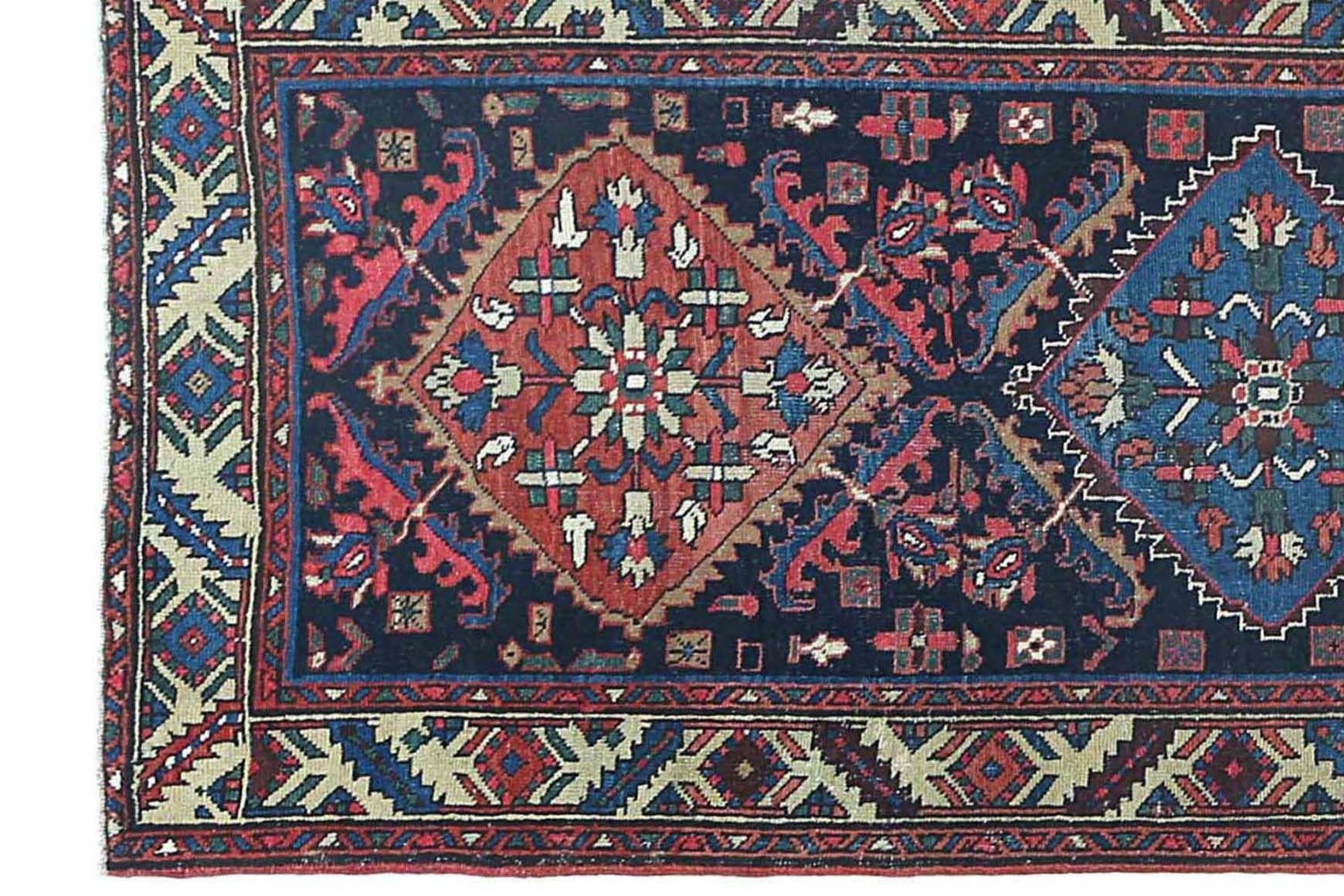 Persischer Heriz-Läufer aus Wolle in Marineblau mit Design - 97438 (20. Jahrhundert) im Angebot