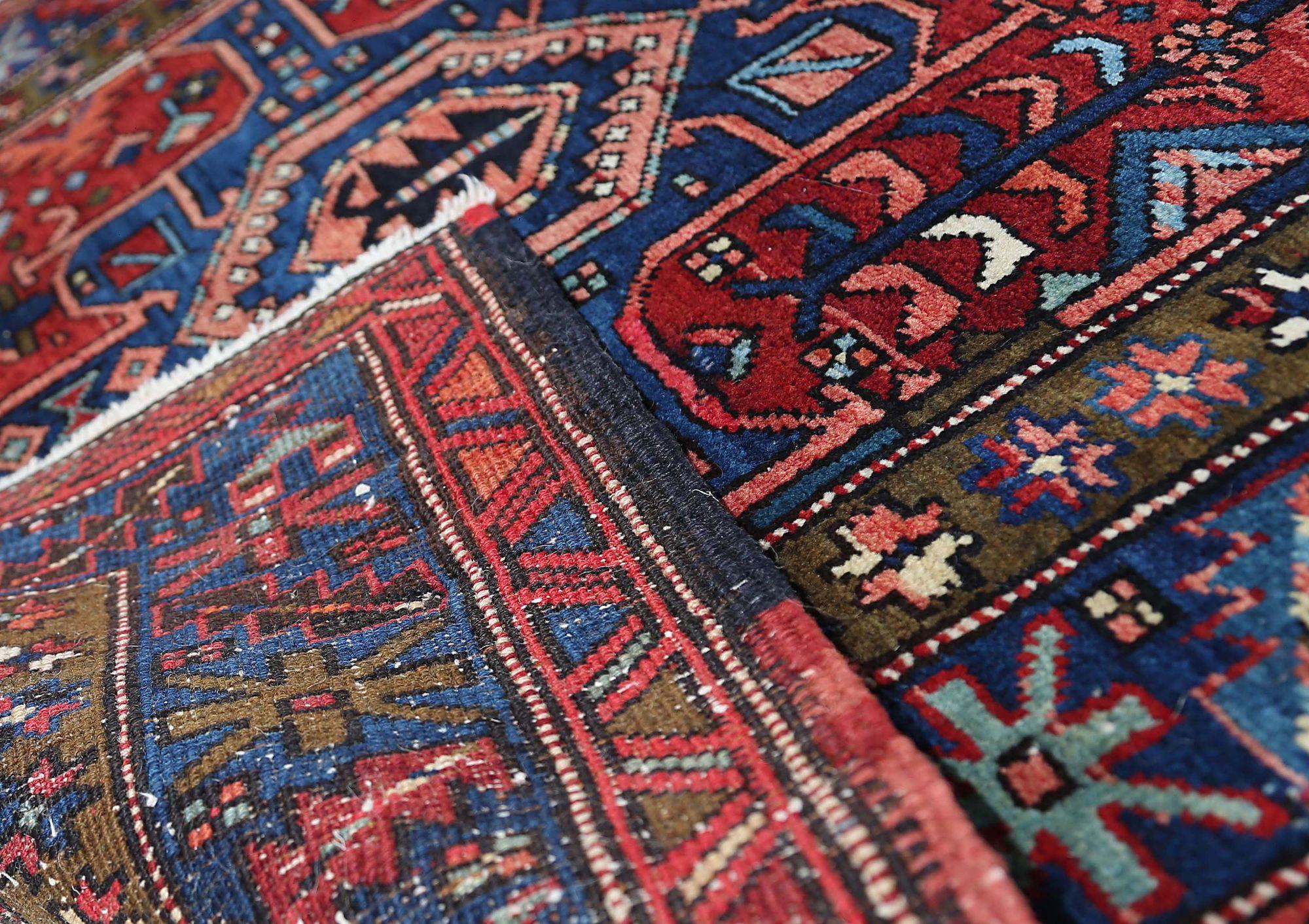 Persischer Heriz-Läufer aus Wolle – rotes Design – 96663 im Zustand „Hervorragend“ im Angebot in Dallas, TX
