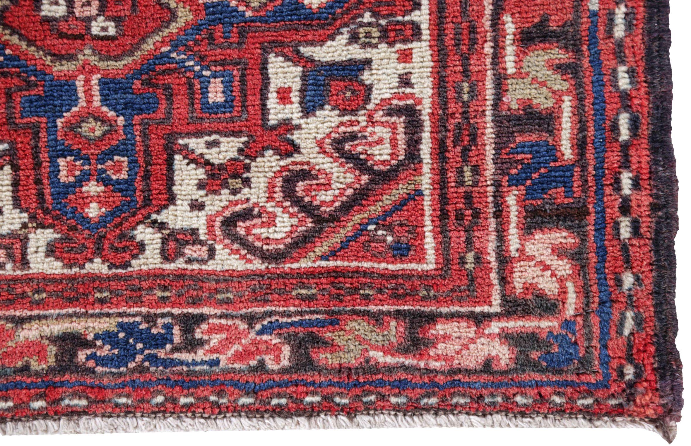 Persian Heriz Small Rug - Wool Blue Ivory Red Design - 91501 In Excellent Condition For Sale In Dallas, TX