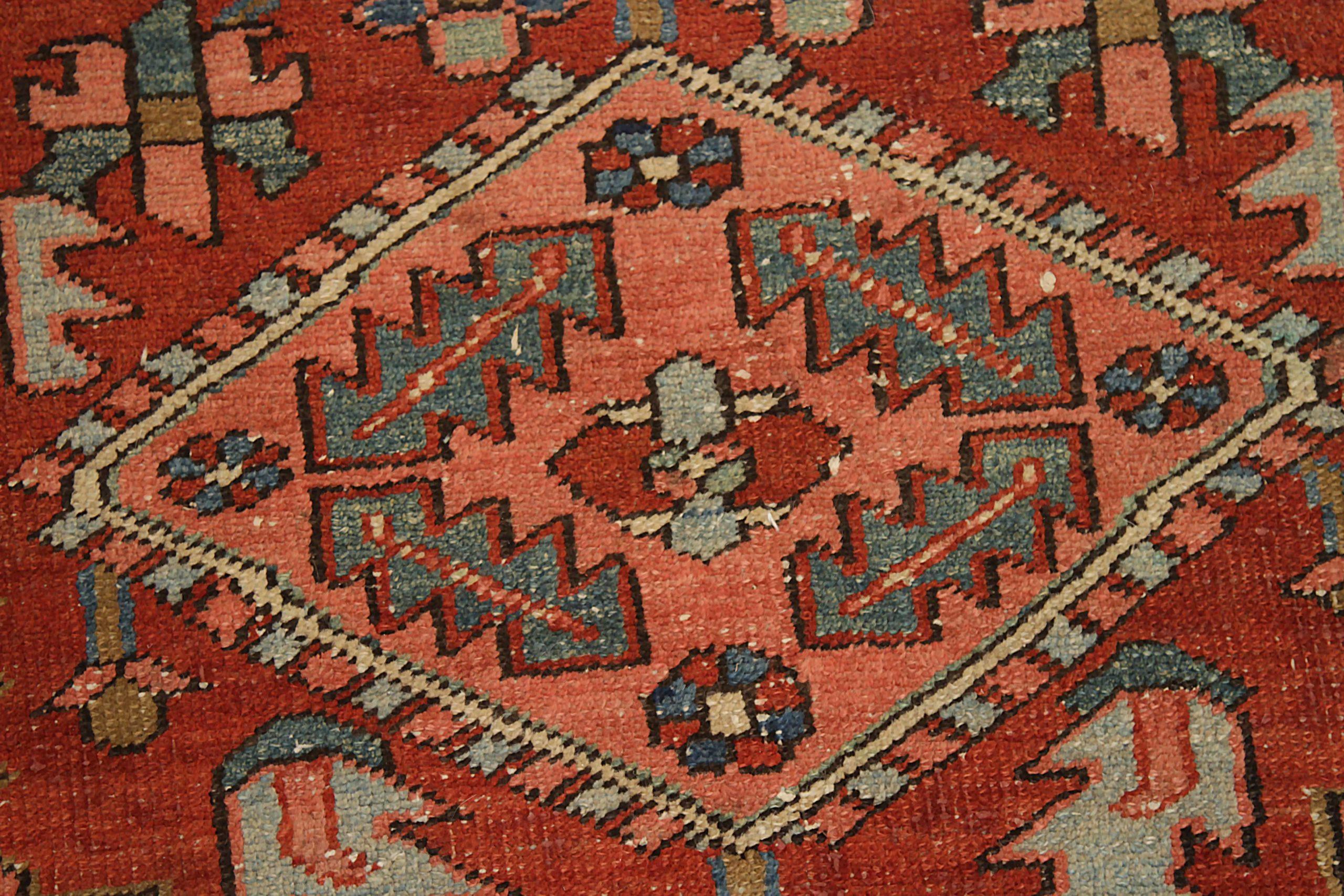 Persischer Heriz Kleiner Teppich Circa 1910 - Wolle Blau Rosa Rot Design - 91953 (20. Jahrhundert) im Angebot