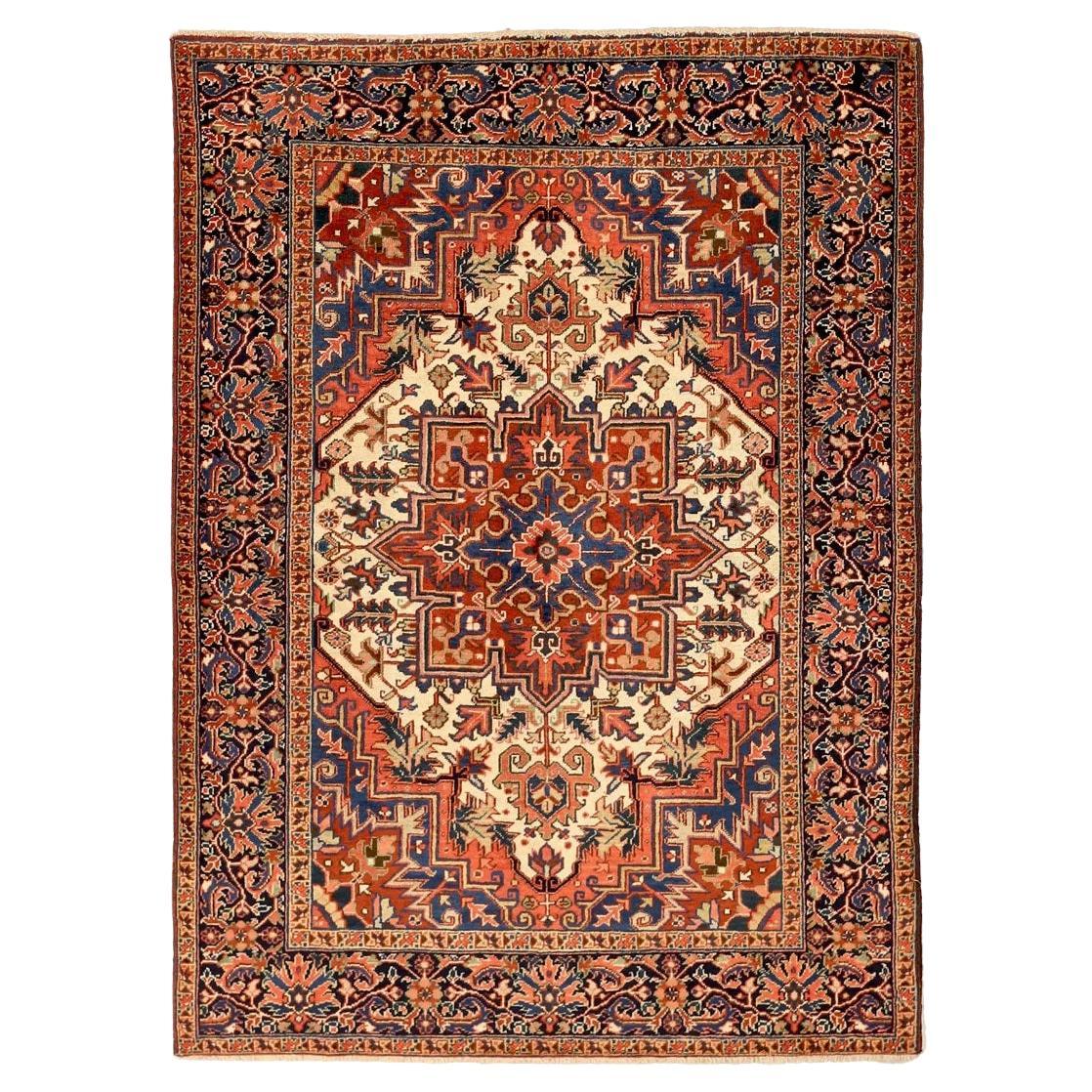 Petit tapis persan Heriz Circa 1910 - Laine Ivoire Bleu marine Rouge 72010 en vente