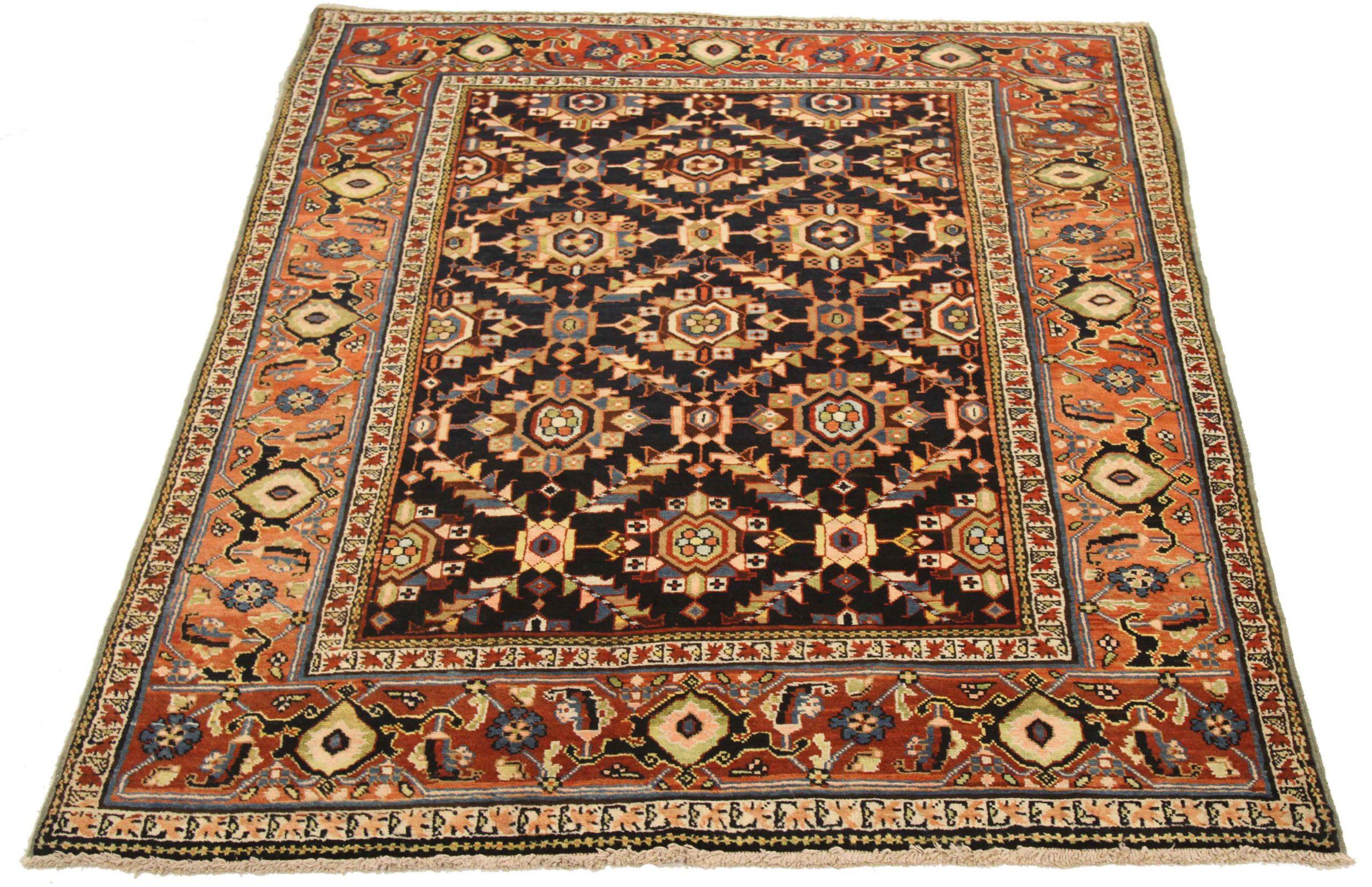 Entdecken Sie die Eleganz des persischen Heriz mit dem kleinen Teppich von CIRCA 1940. Dieses exklusive Design aus Wolle und Schwarz-Elfenbein-Rot ist perfekt, um Ihren Raum aufzuwerten.