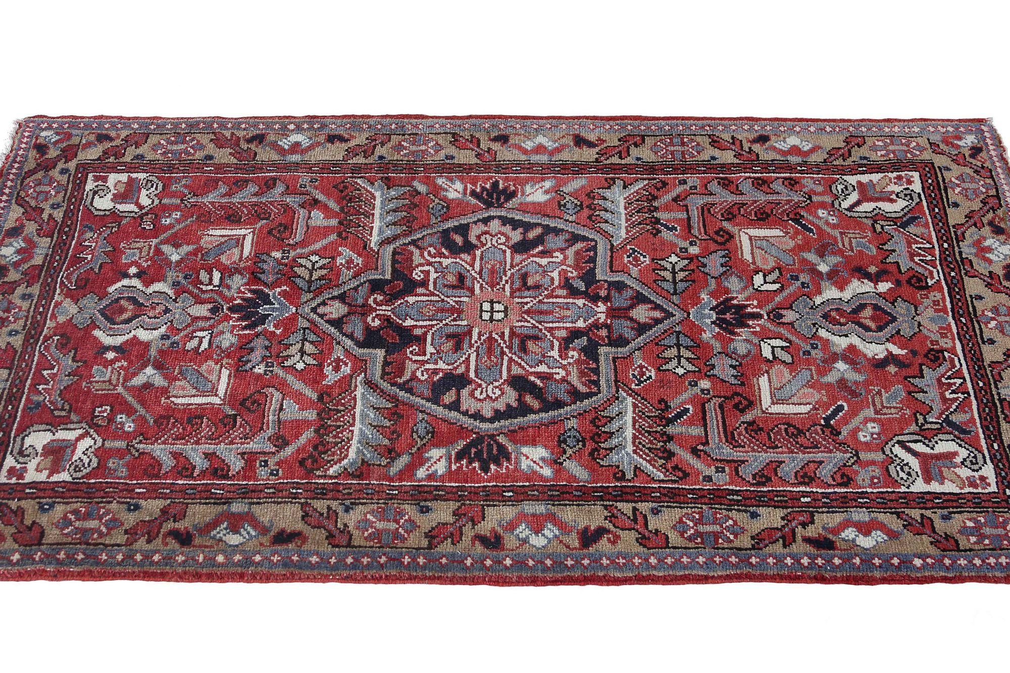 Persischer Heriz Kleiner Teppich - Wolle Rot Design - 96652 im Zustand „Hervorragend“ im Angebot in Dallas, TX