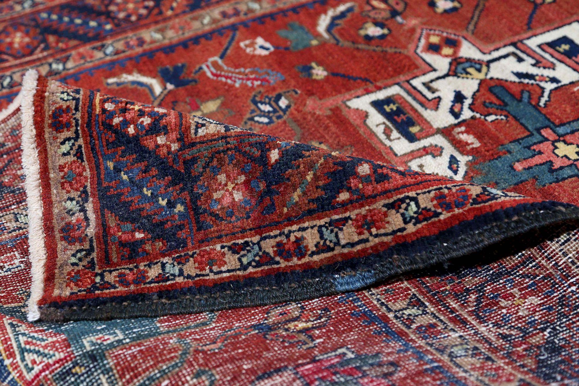 Persischer Heriz Kleiner Teppich - Wolle Rot Design - 96900 im Zustand „Hervorragend“ im Angebot in Dallas, TX
