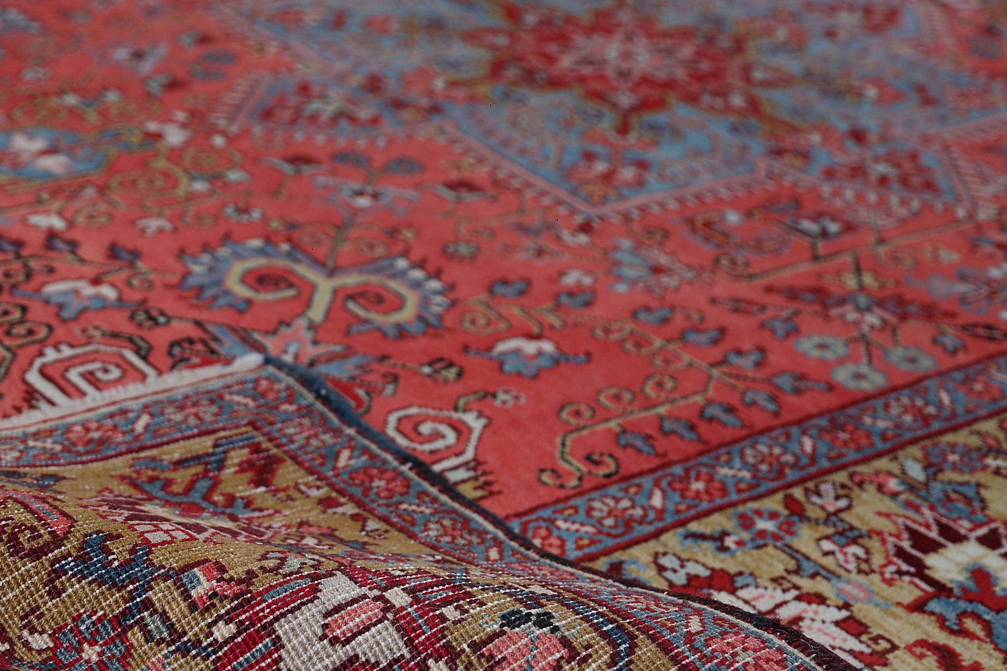 Persischer Heriz Kleiner Teppich - Wolle Rot Design - 97147 im Zustand „Hervorragend“ im Angebot in Dallas, TX