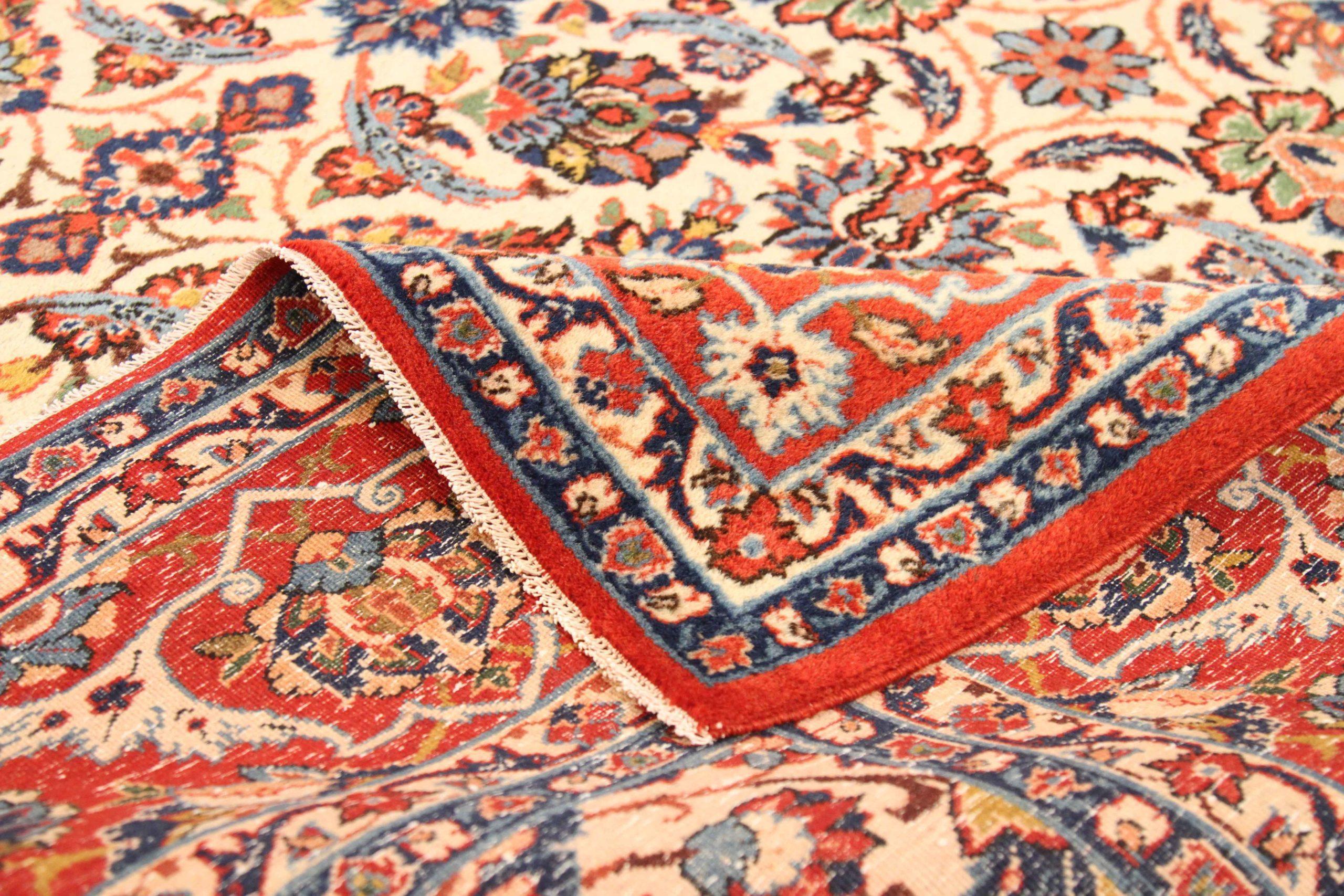 Persian Isfahan Area Rugs - 15798 In Excellent Condition For Sale In Dallas, TX