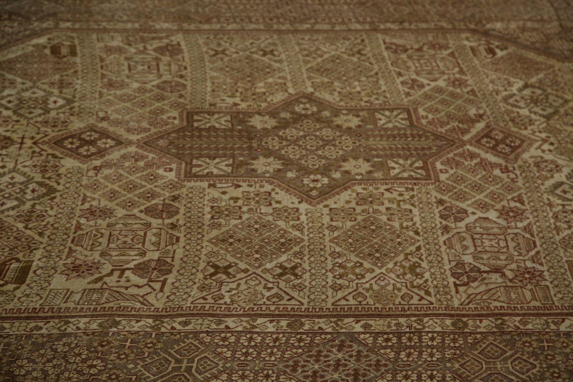 XX secolo Tappeti persiani Isfahan - Design marrone in lana - 97169 in vendita
