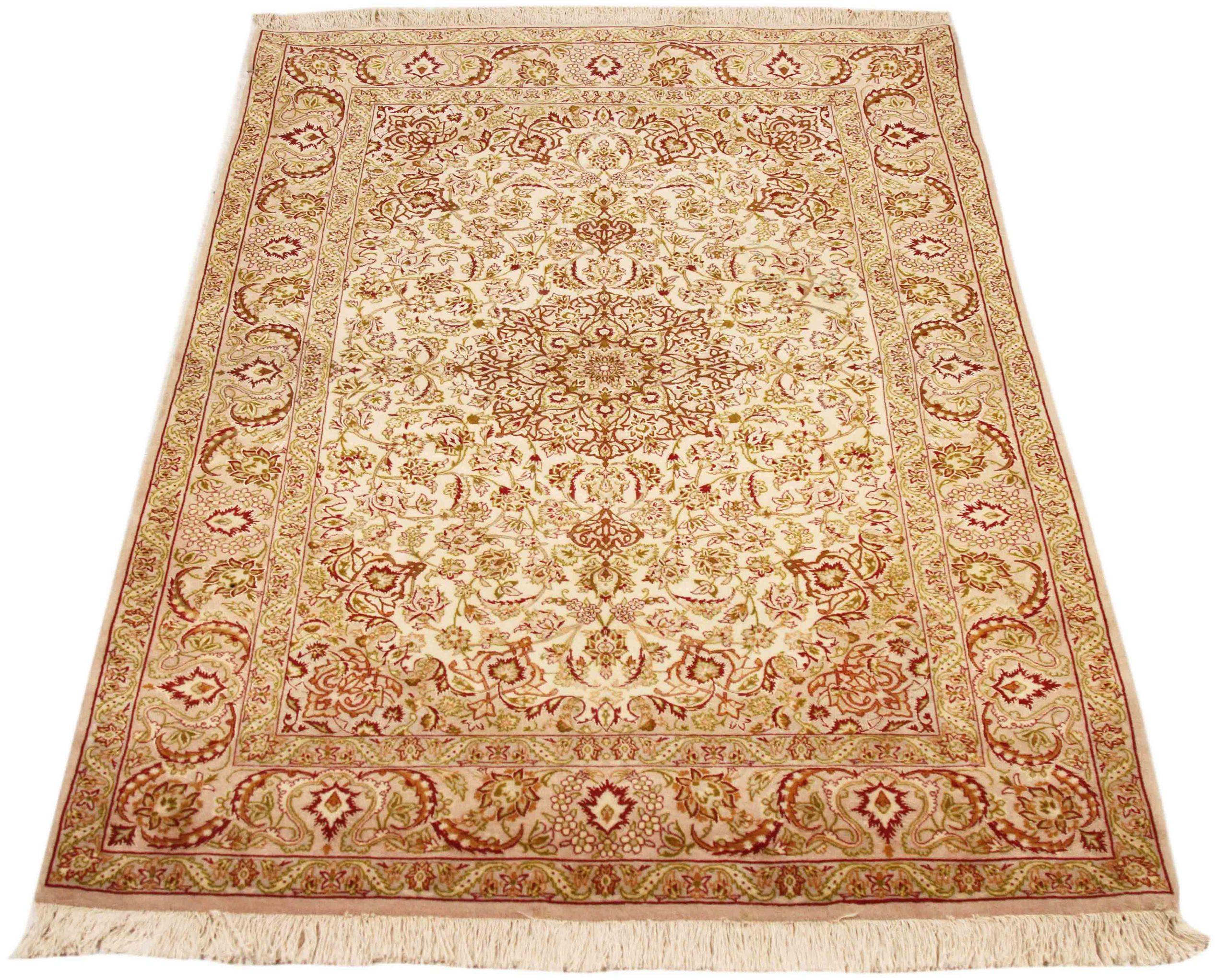 Discover the elegance of Persian Isfahan featuring beautiful craftsmanship in Circa 1880. Designed with meticulous attention to detail, this exclusive design is perfect for enhancing your space.