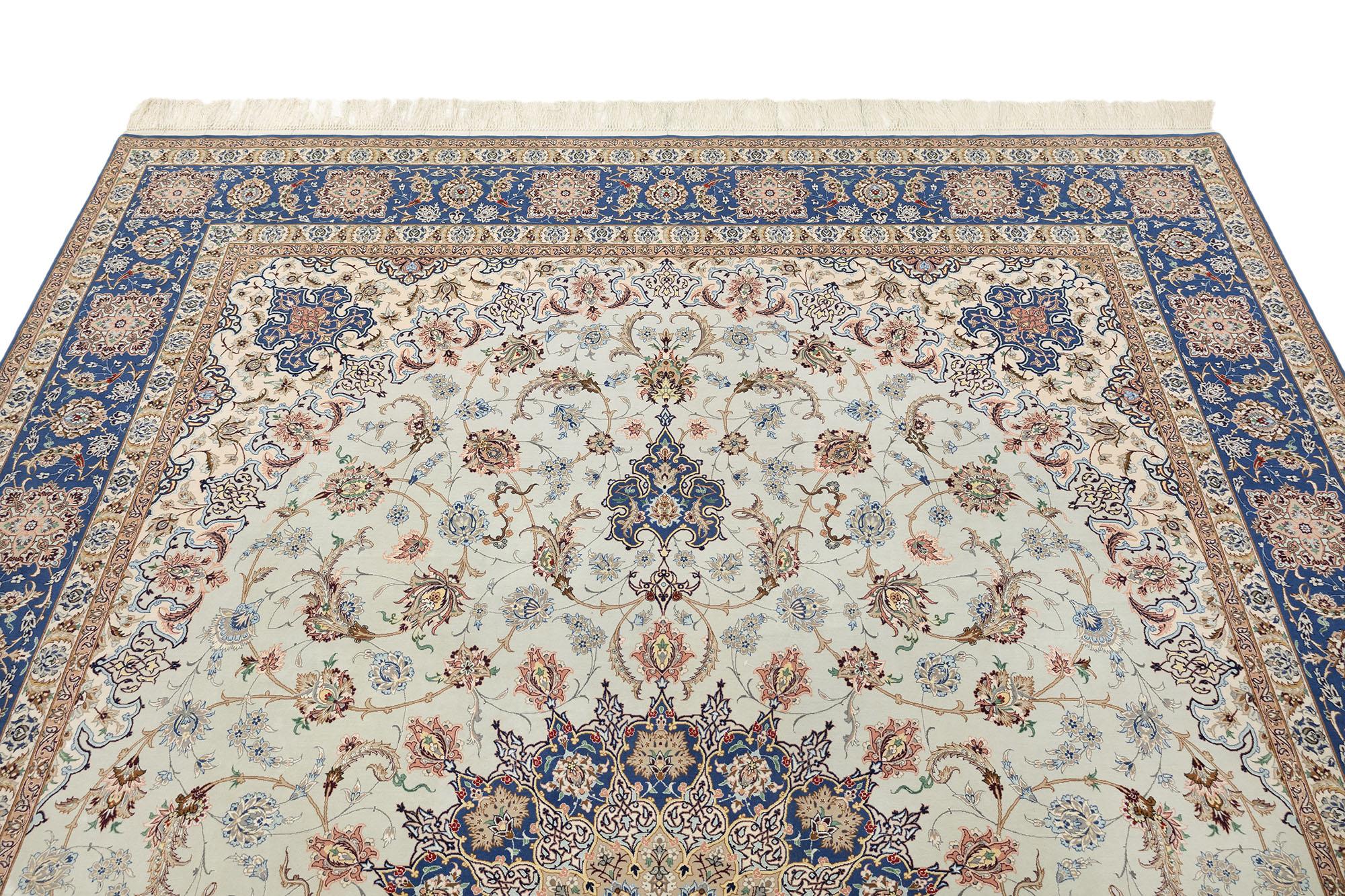 Persischer Isfahan Teppich, handgeknüpft, 13,4 × 9,9 Fuß - Elfenbein, Blau und Beige im Zustand „Hervorragend“ im Angebot in North Bergen, NJ